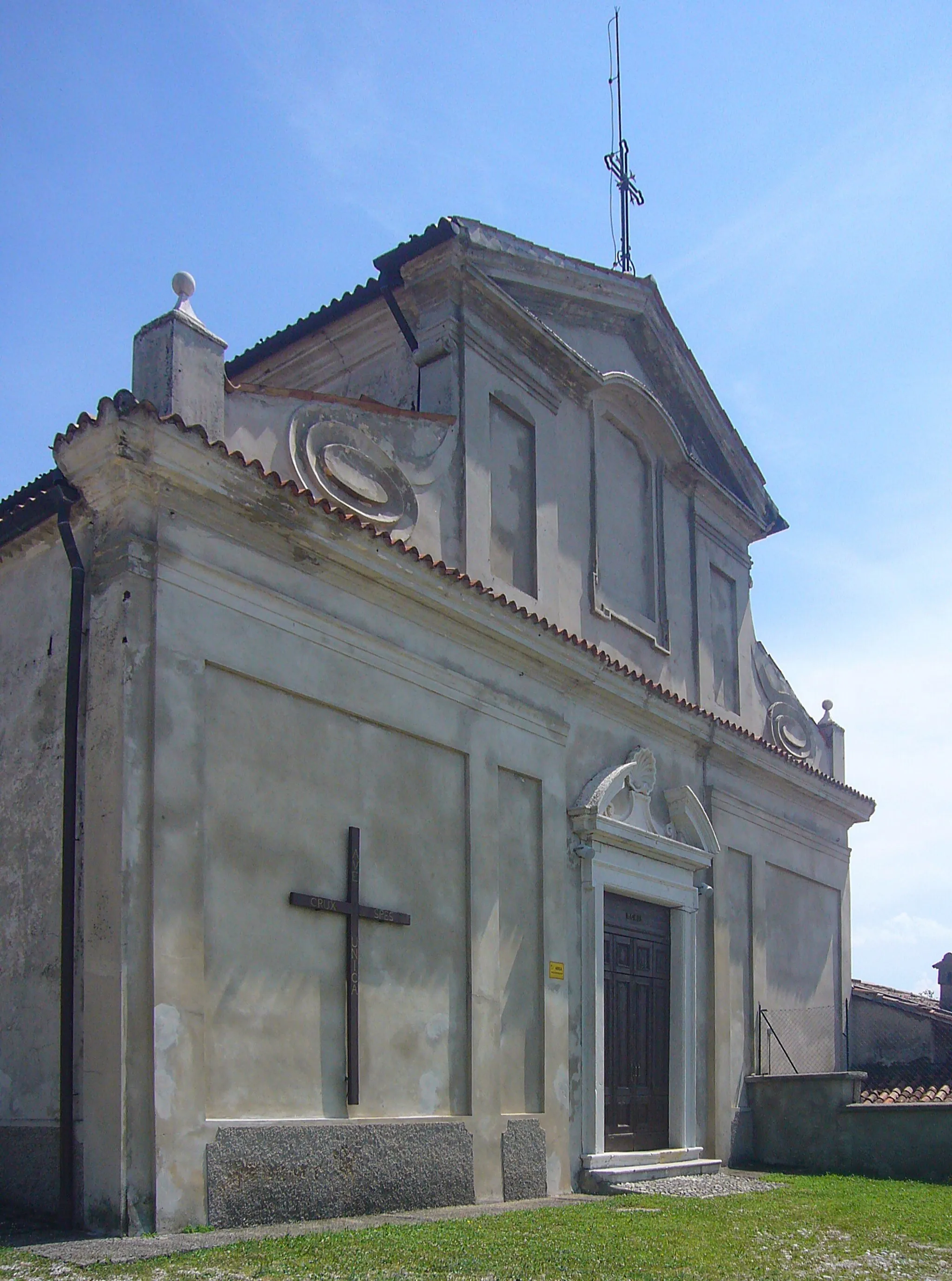 Photo showing: La chiesa della Cattedra di San Pietro in Antiochia a Calvagese della Riviera, in provincia di Brescia