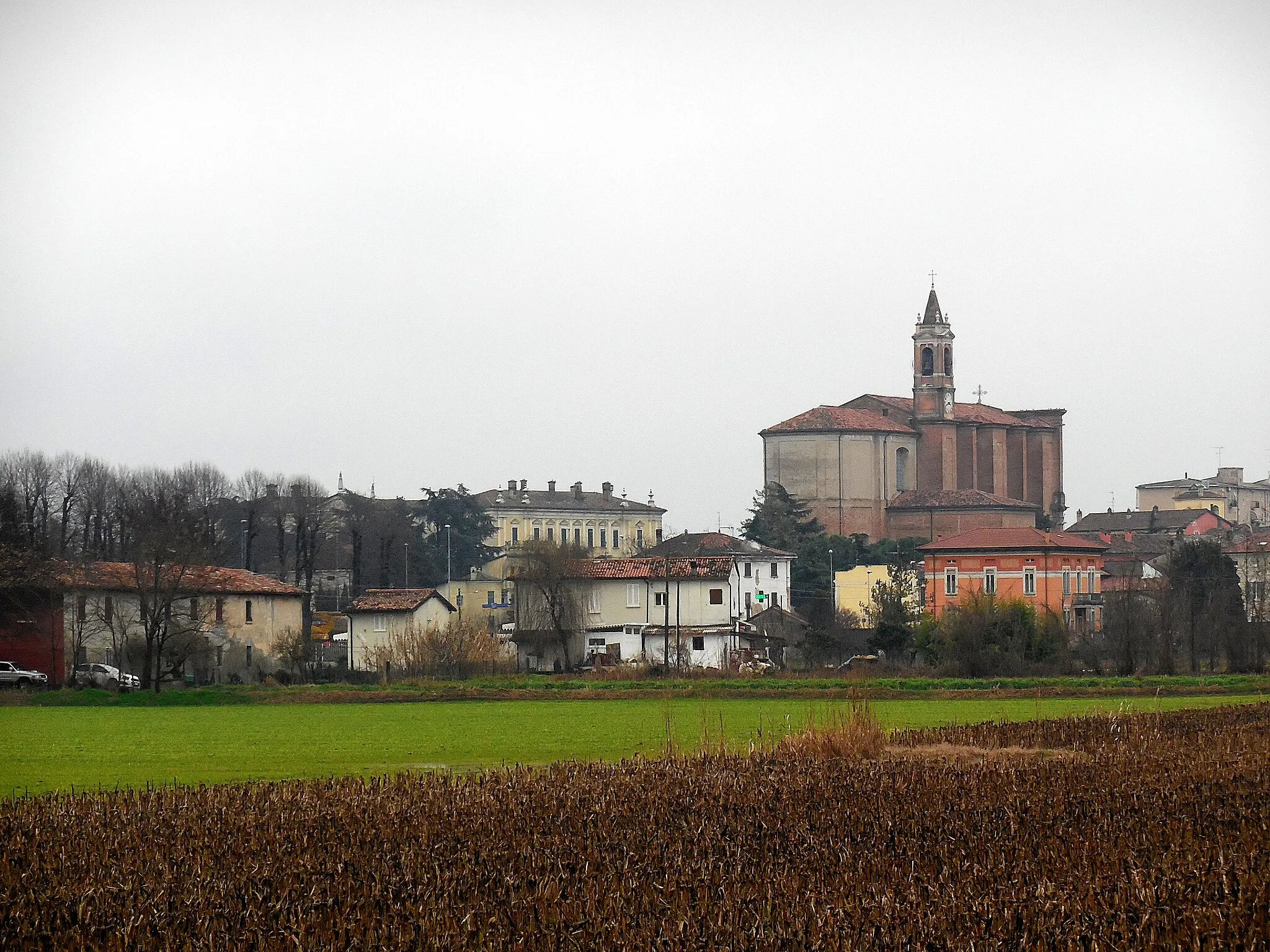 Photo showing: Il paese visto dal comune di Milzano.