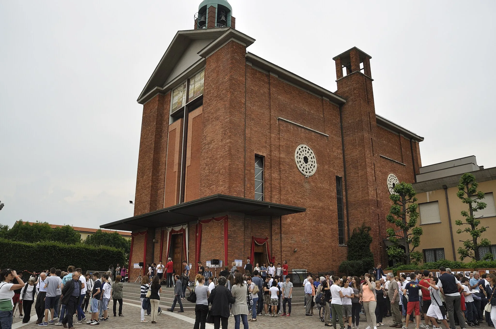 Photo showing: La chiesa del Sacro Cuore a Mariano Comense