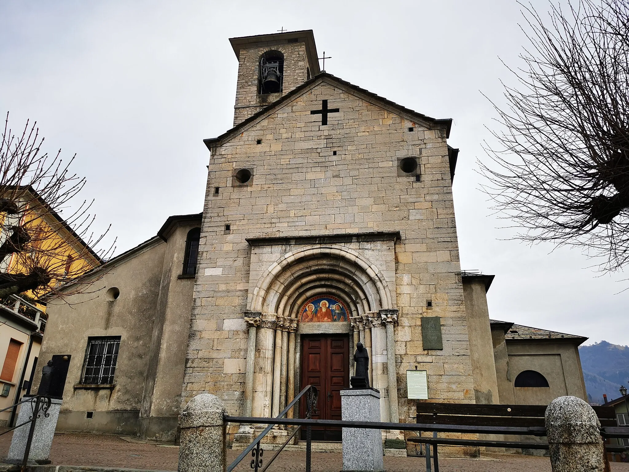 Photo showing: Facciata della Chiesa di Sant'Antonio Abate a San Fedele Intelvi