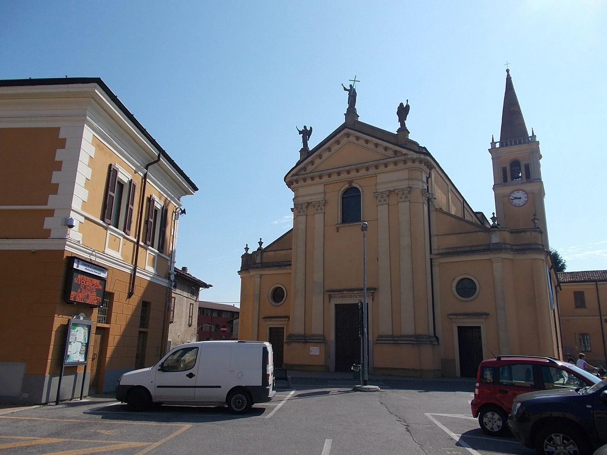 Photo showing: Casalmorano - San Ambrogio Vescovo templom