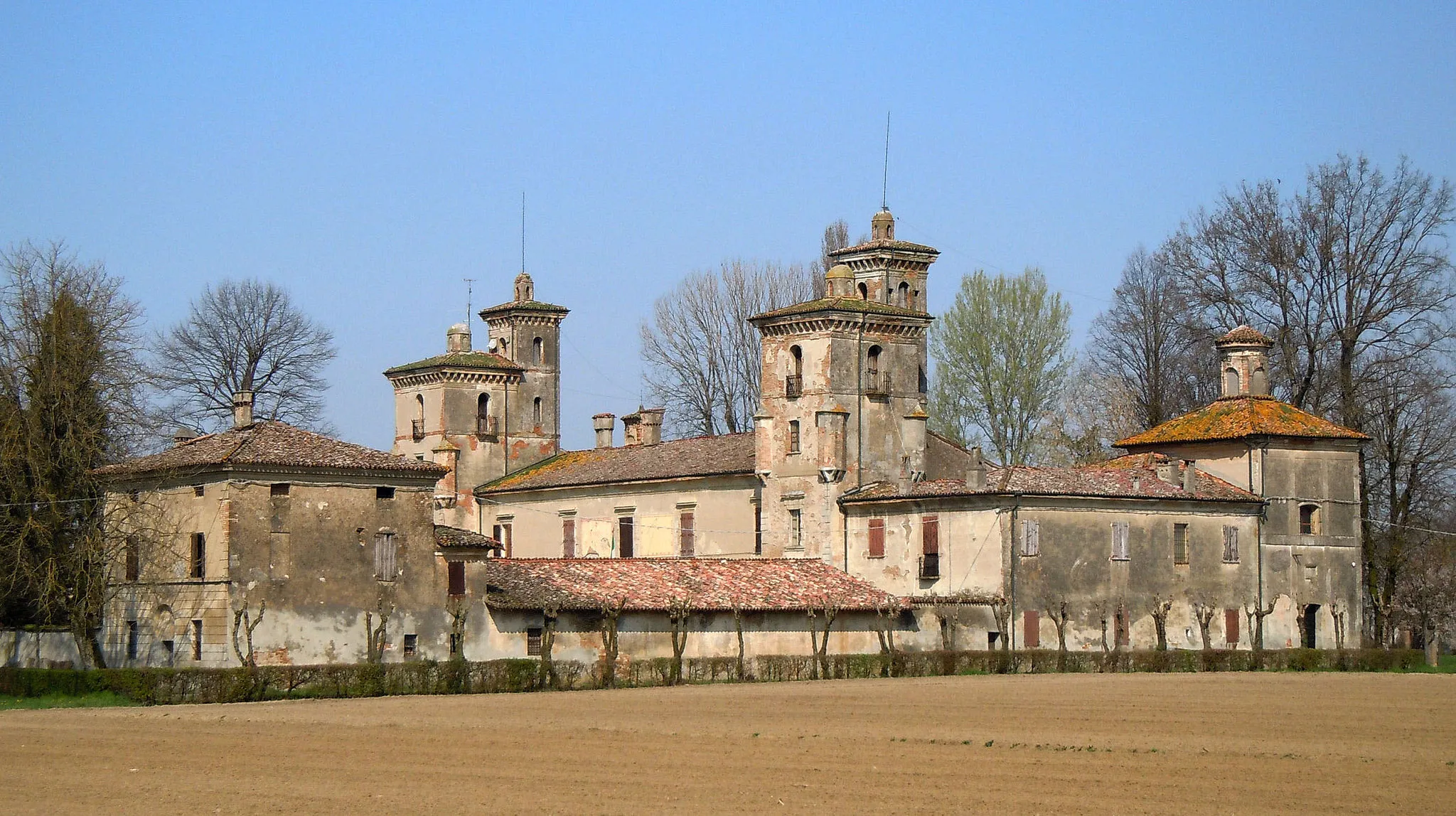 Photo showing: Casteldidone, palazzo Mina della Scala.