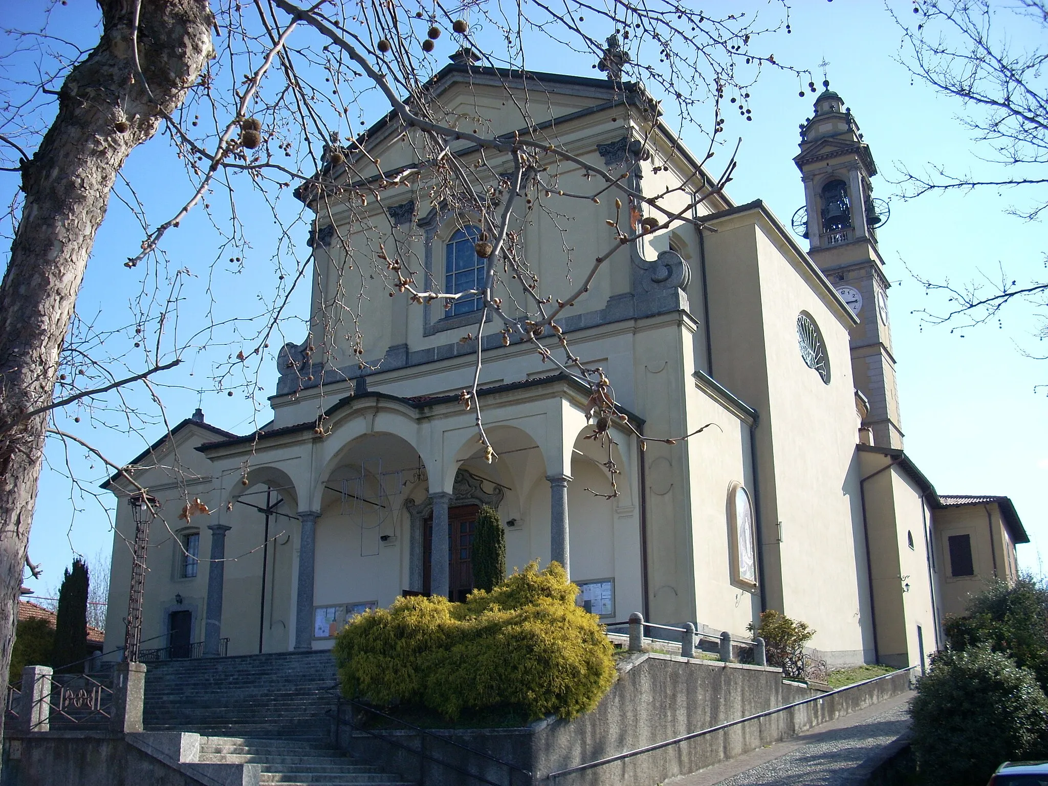 Photo showing: Church of San Vigilio, Calco, Lecco, Italy