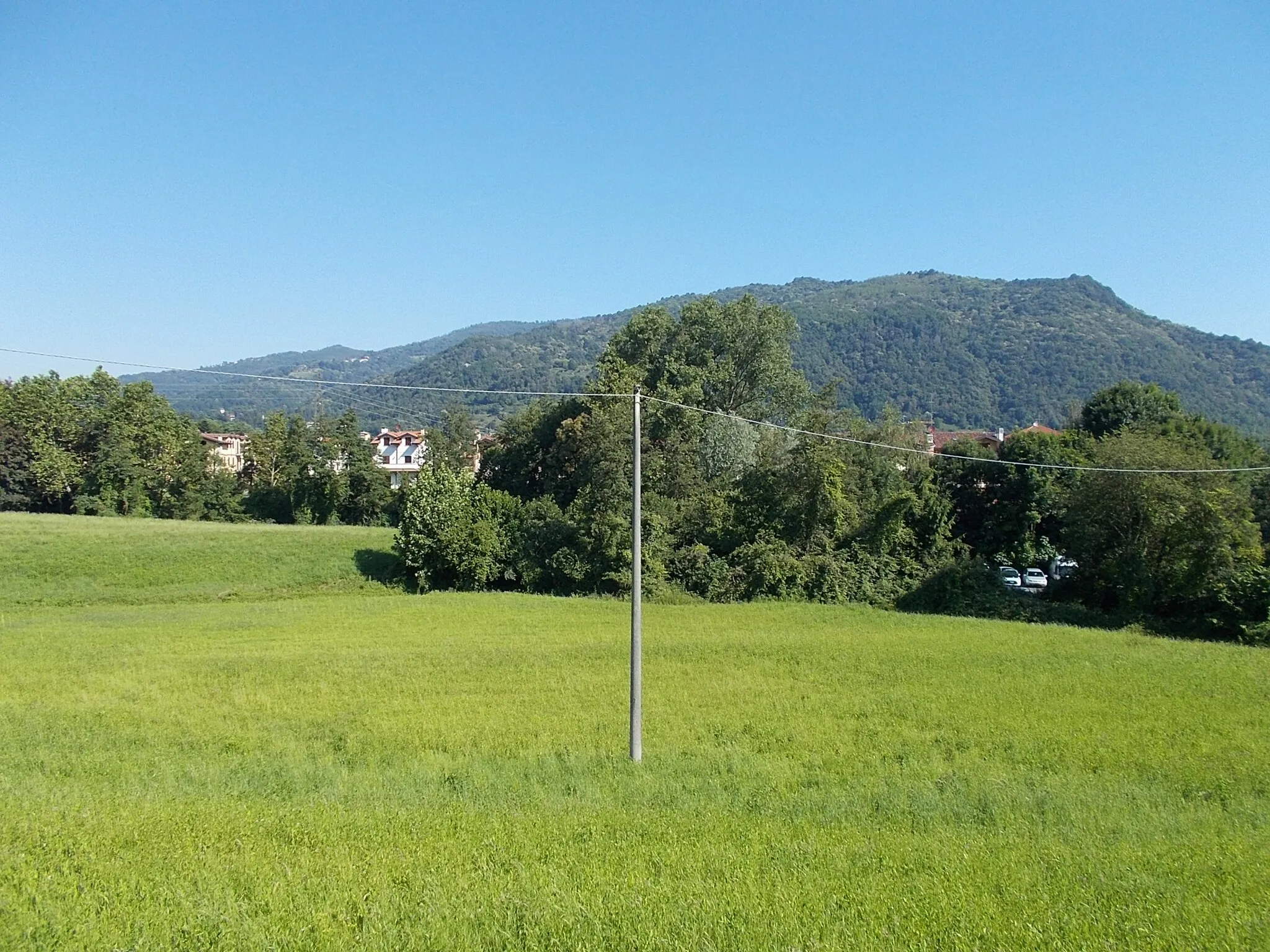 Photo showing: Calco - rét a község határában