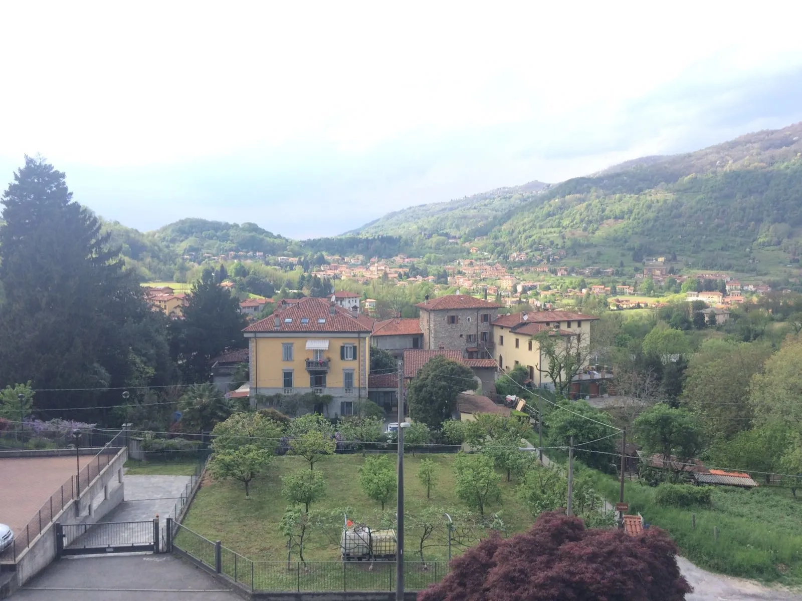 Photo showing: un'immagini rapresentante il panorama di Calco