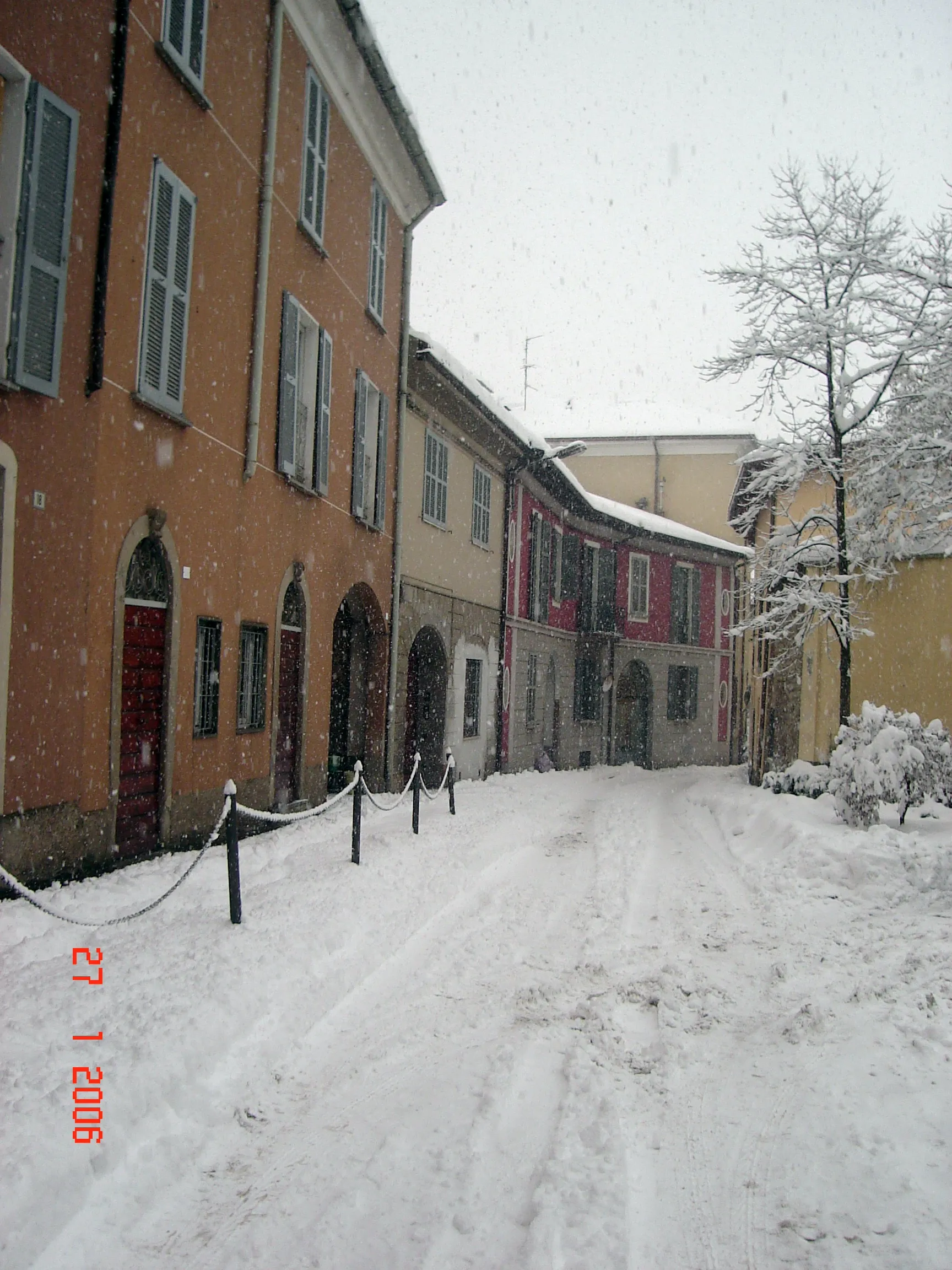 Photo showing: Via Cavour a Osnago