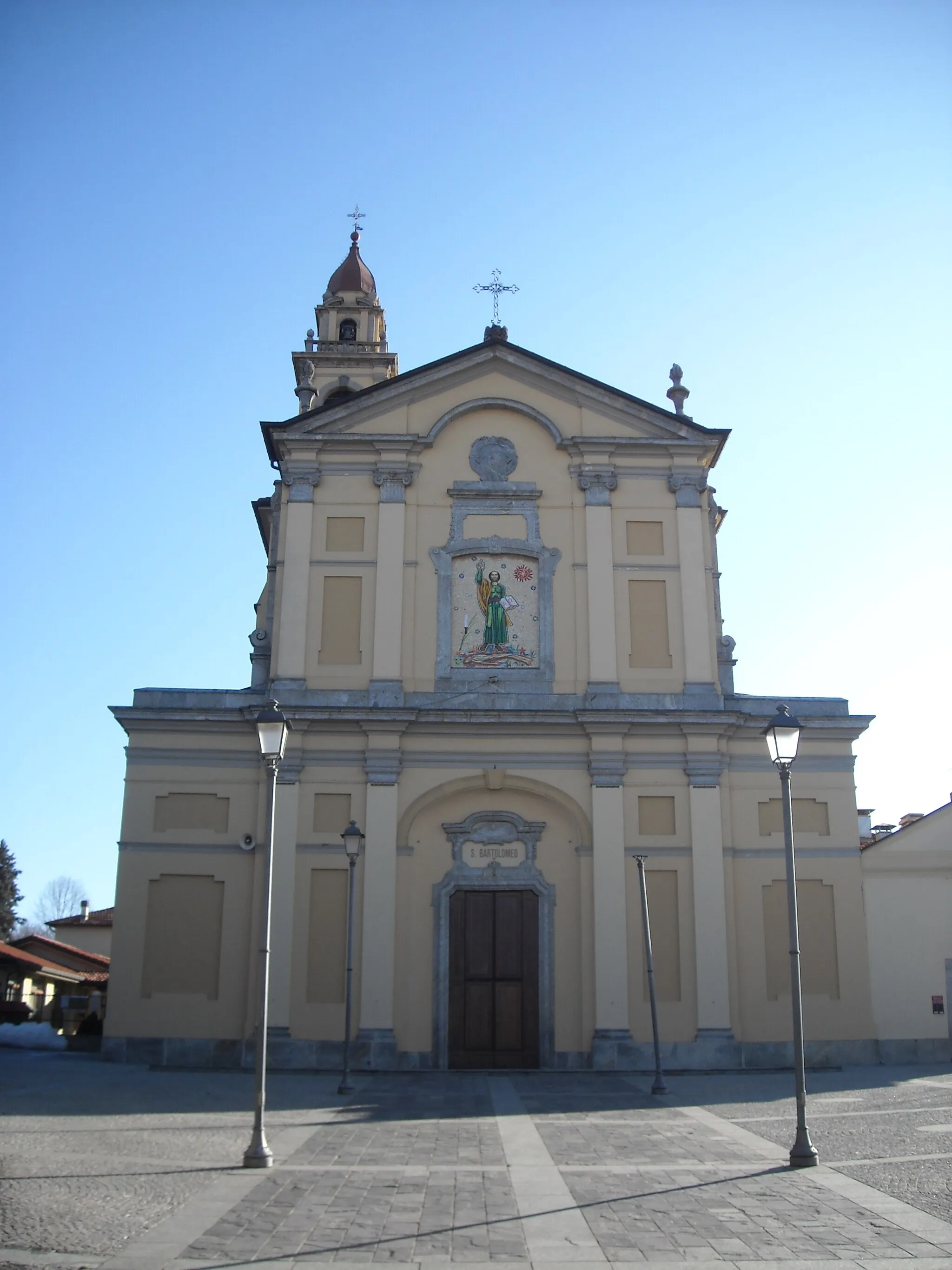 Photo showing: Parish church of St. Bartholomew, Barzago, Lecco, Italy