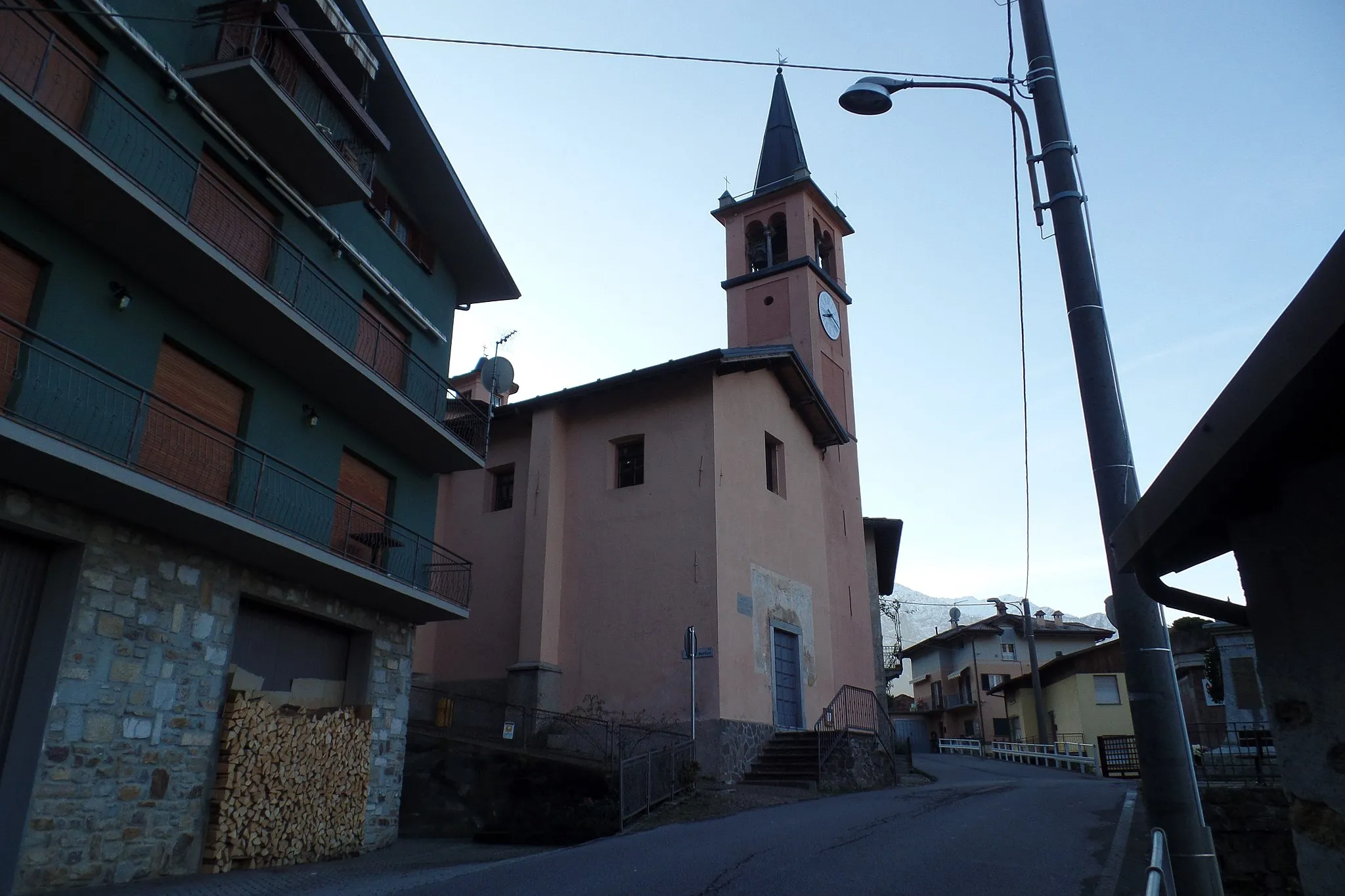 Photo showing: Chiesa parrocchiale di Crandola Valsassina