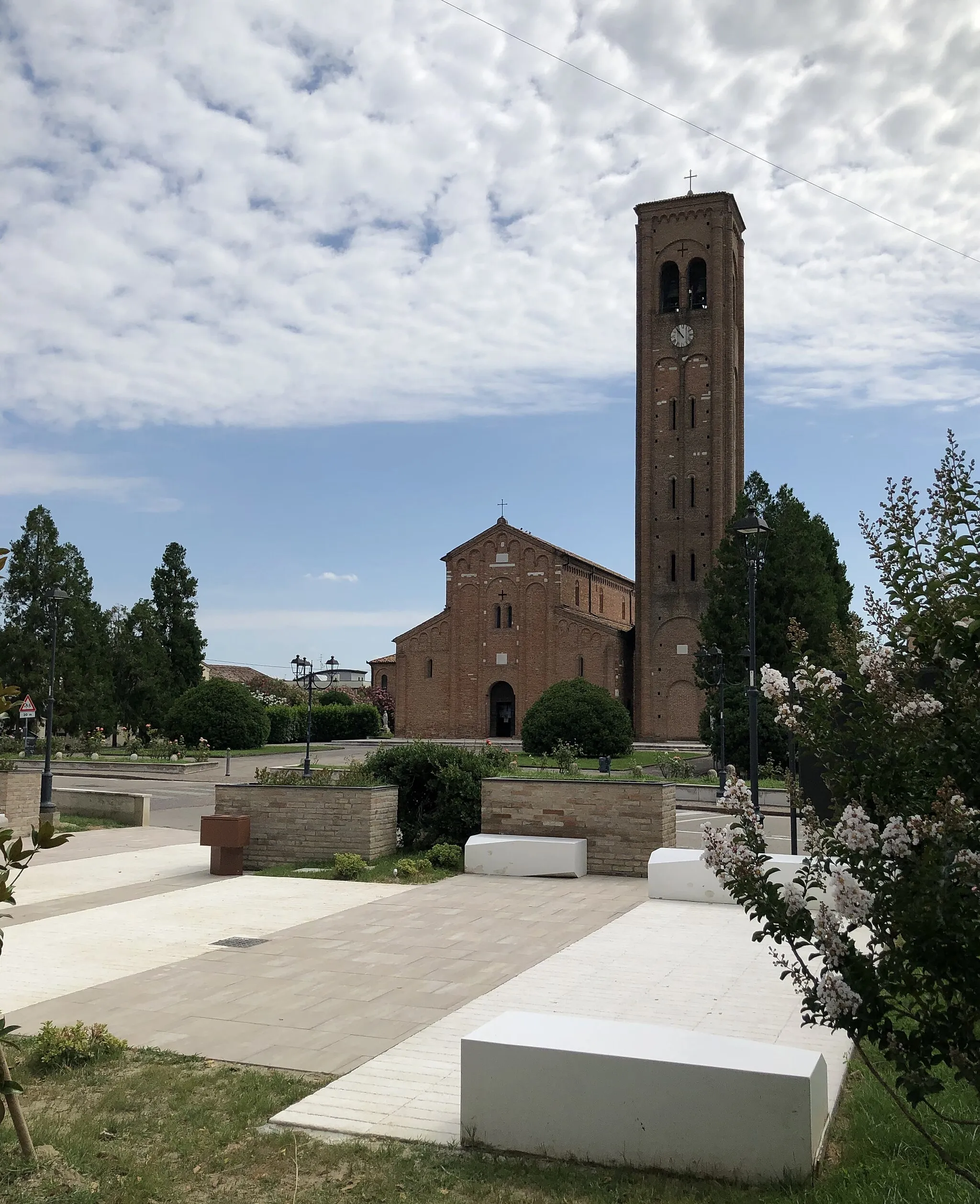 Photo showing: La nuova piazza Gramsci - Pieve di Coriano