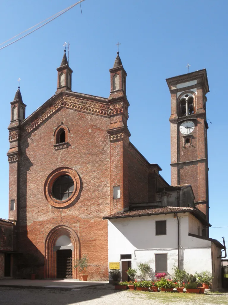 Photo showing: Chiesa parrocchiale dei Santi Michele Arcangelo e Nicola Vescovo a Villanova del Sillaro.