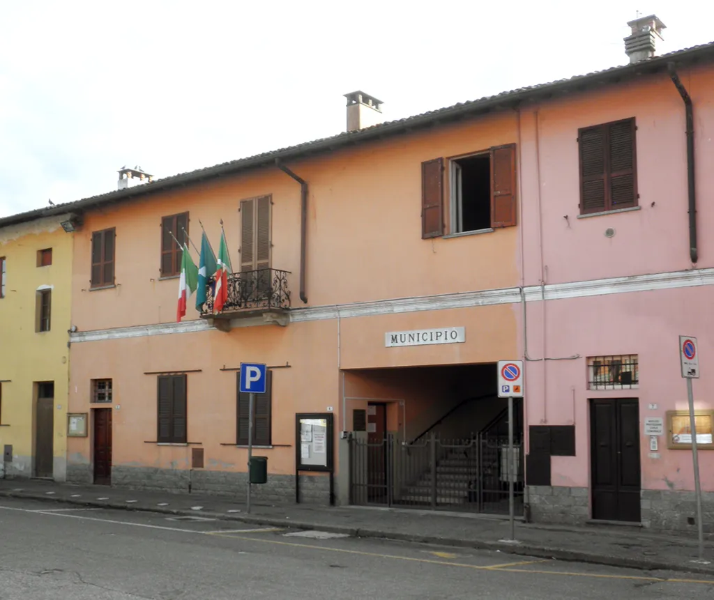 Photo showing: Municipio di Ospedaletto Lodigiano