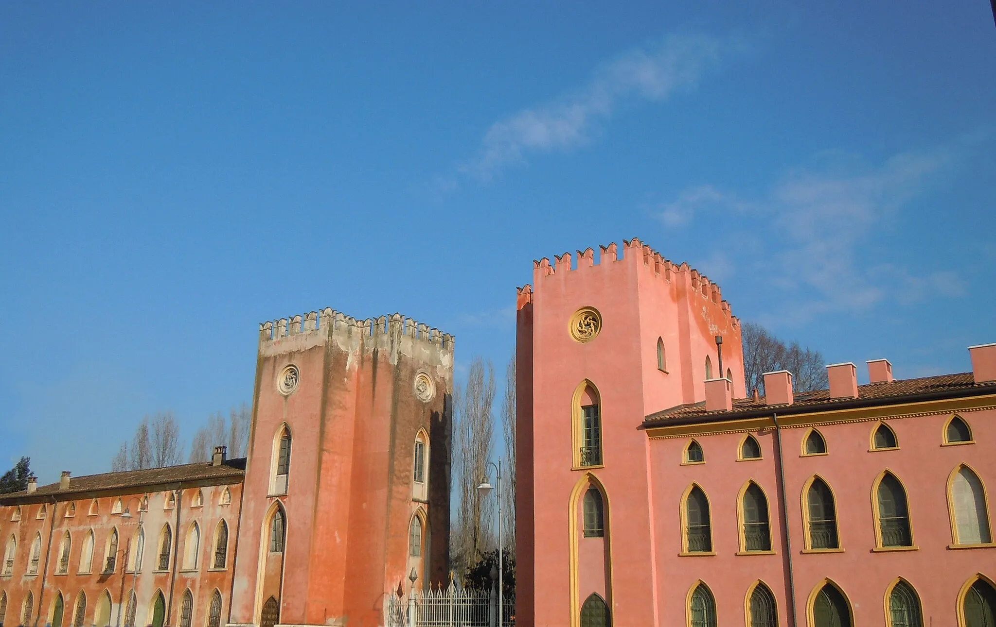 Photo showing: Goito, il Palazzo.