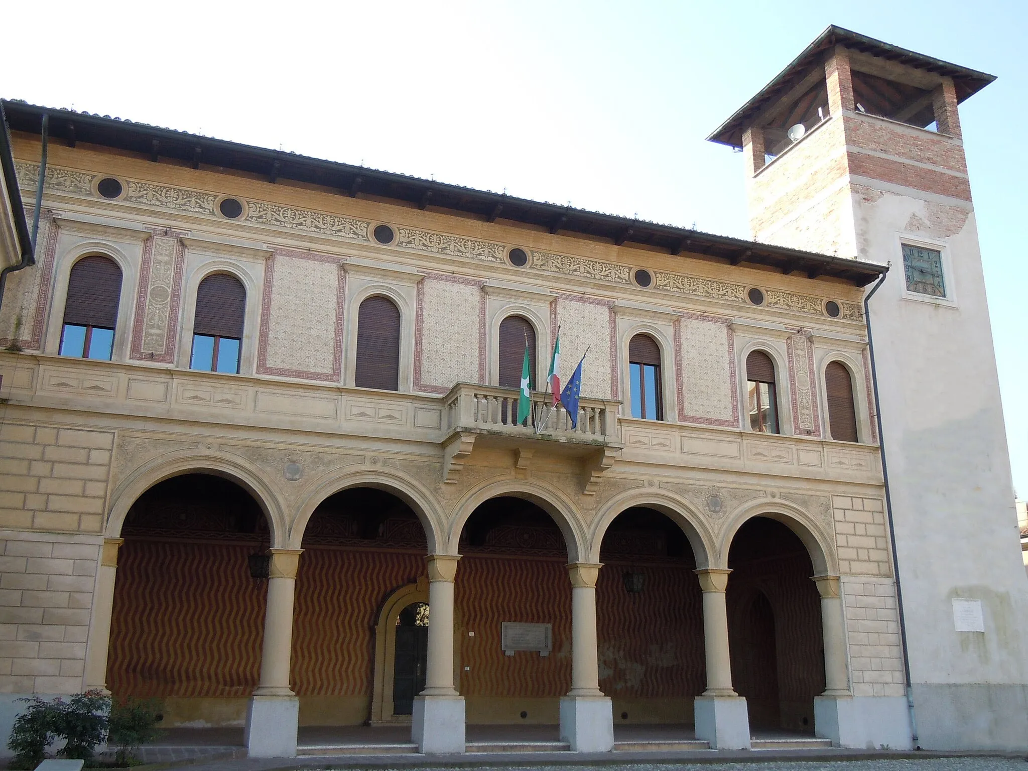 Photo showing: Bozzolo, palazzo municipale.