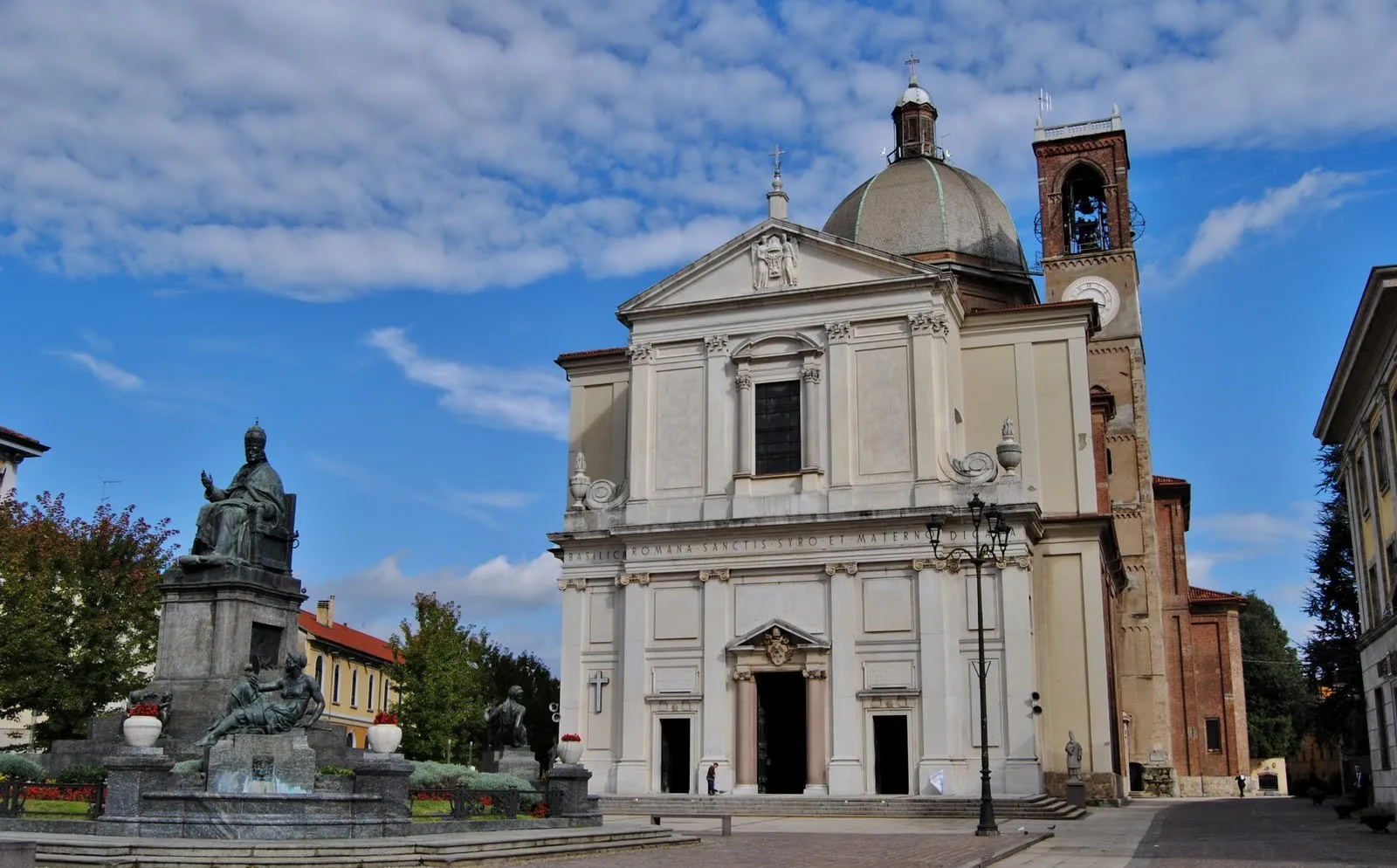 Photo showing: desio basilica san siro e materno