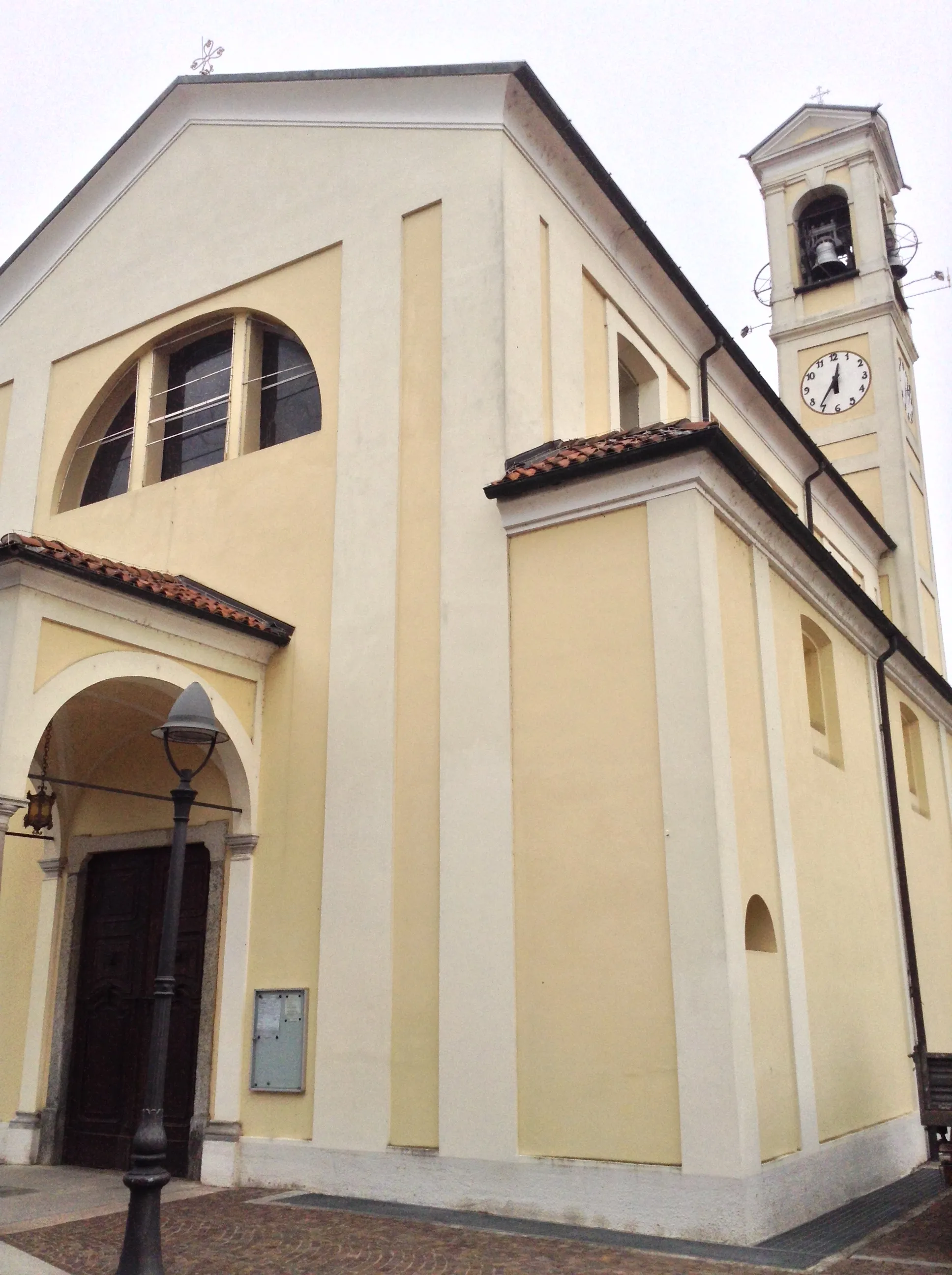 Photo showing: La chiesa parrocchiale di Sant'Antonio a Cassinetta di Lugagnano (MI) - Italy