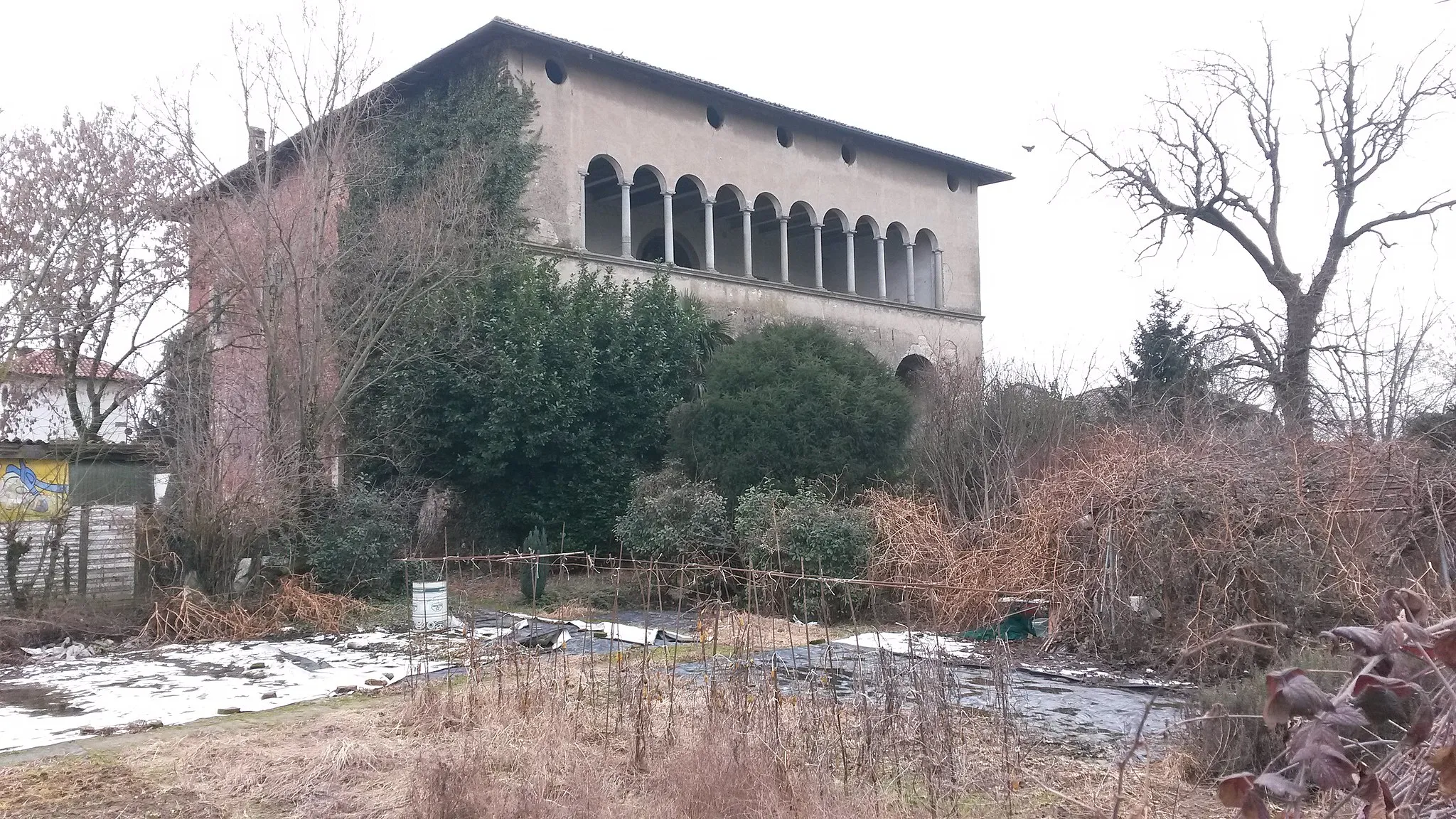Photo showing: Castello di Buccinasco, nell'omonima frazione, all'interno del Parco agricolo sud di Milano. Fu ampliato e modificato da Ludovico il Moro nel 1463