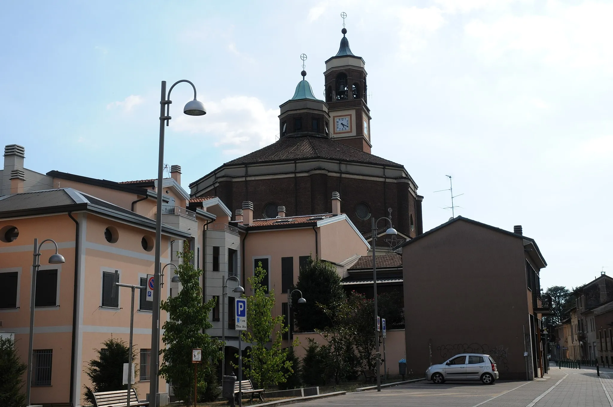 Photo showing: Parish Church in San Giorgio su Legnano (Italy)