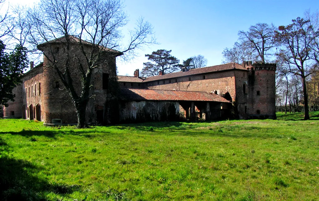 Photo showing: Castello Visconteo - Rozzano 03/2007