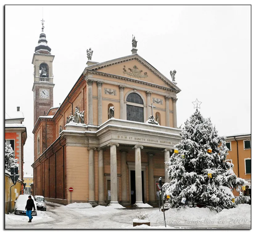 Photo showing: Chiesa e Piazza di S. Giorgio - Cuggiono
