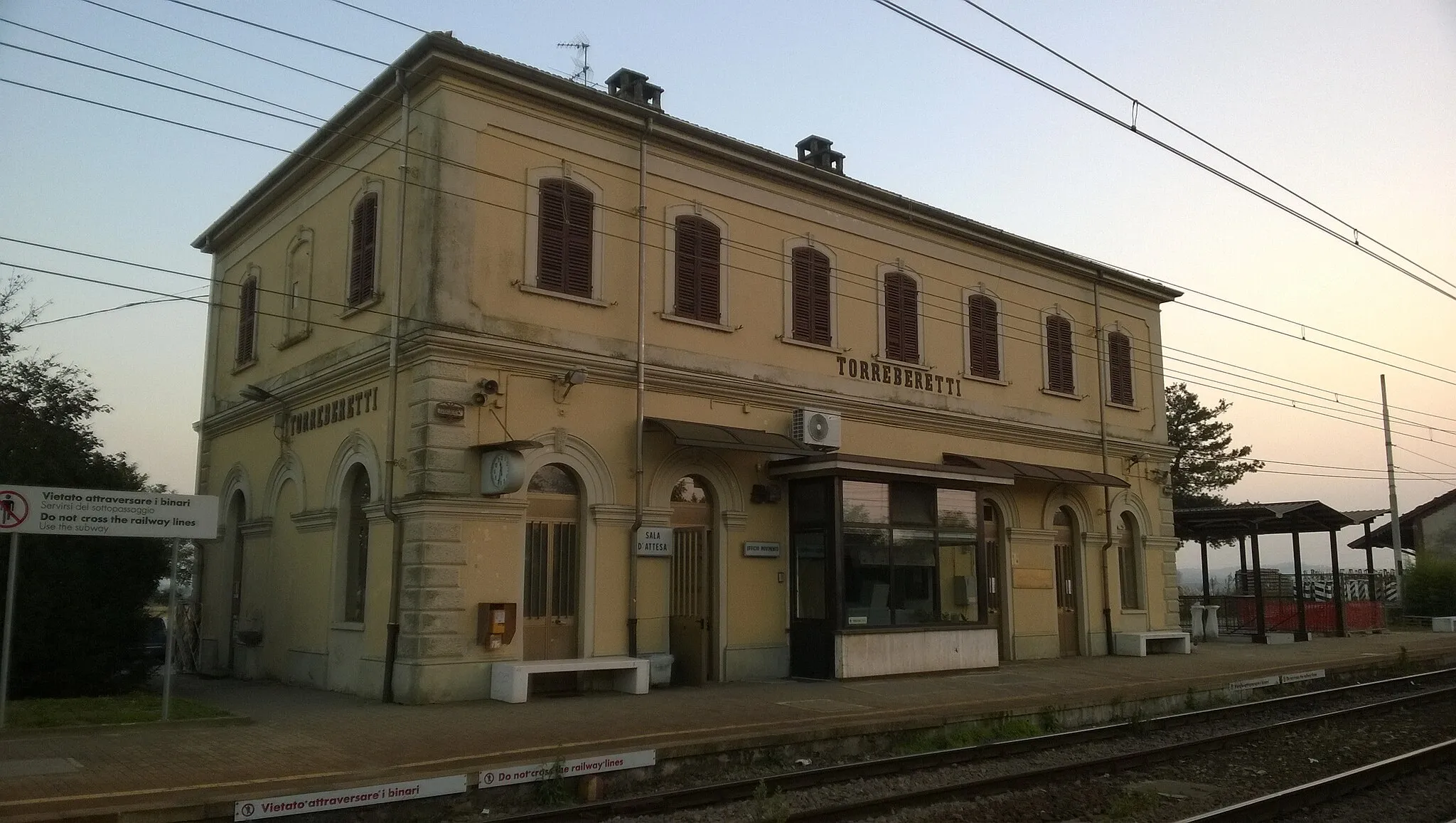 Photo showing: La stazione di Torreberetti (PV), Italia.