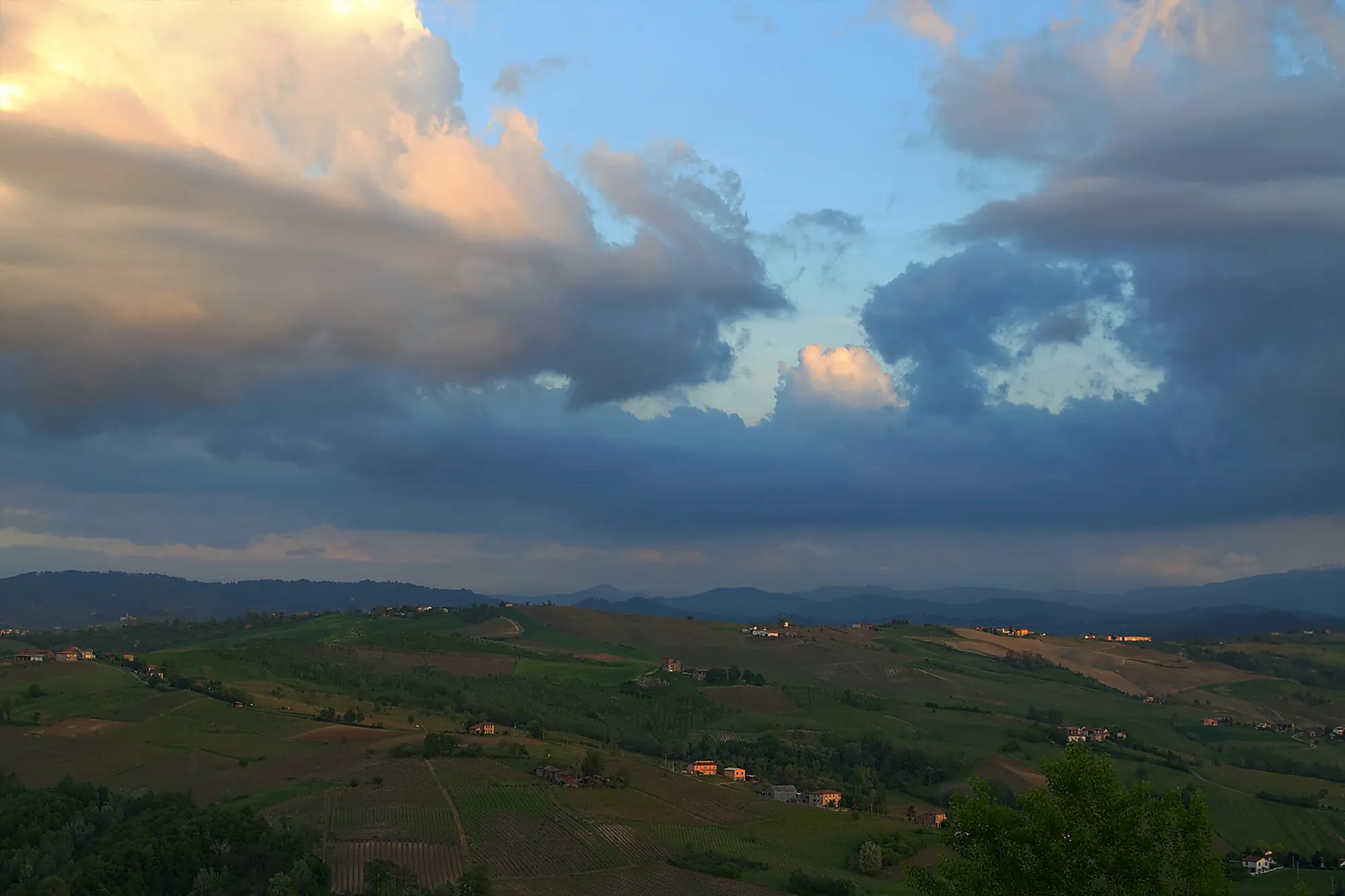 Photo showing: Alta valle del torrente Verzate