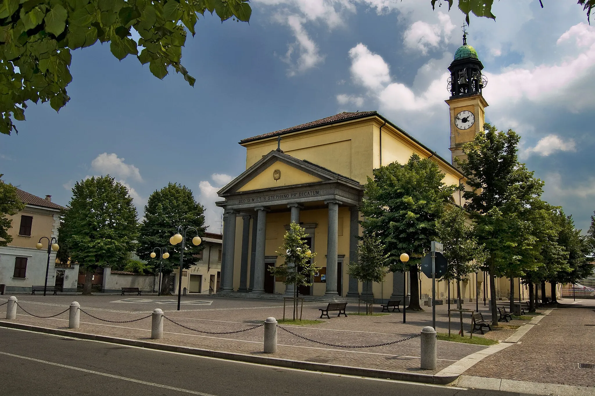 Photo showing: La chiesa di Santo Stefano di Rosate