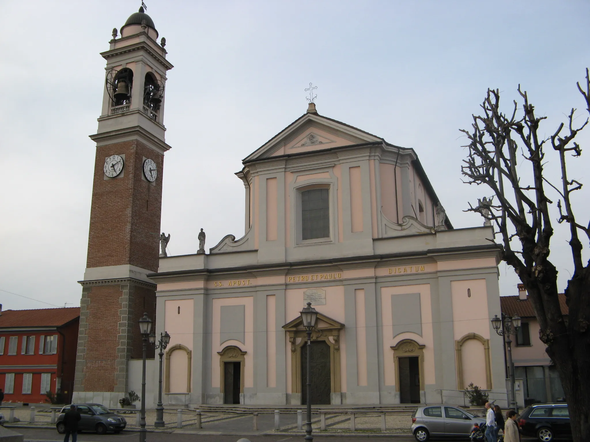 Photo showing: Arluno, Chiesa Parrocchiale dei SS. Apostoli Pietro e Paolo