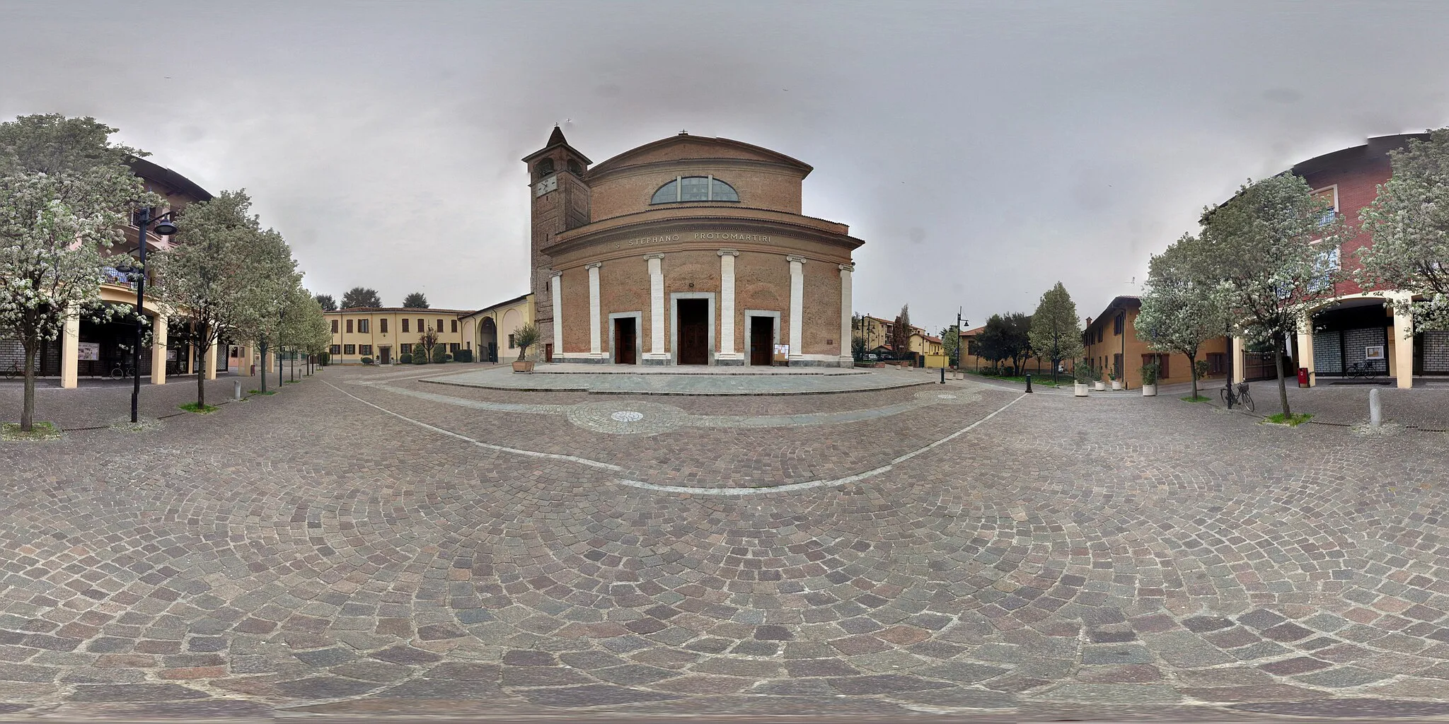Photo showing: Nerviano - Piazza Santo Stefano