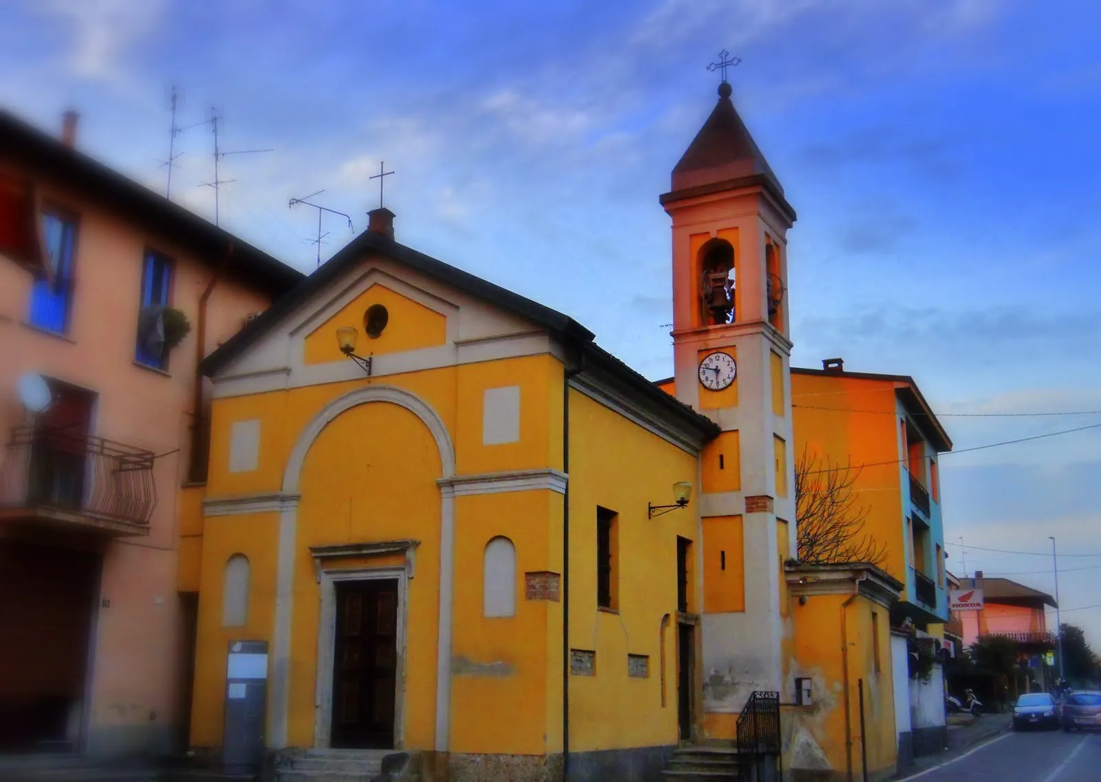Photo showing: NOVA MILANESE Chiesa della Beata Vergine Assunta