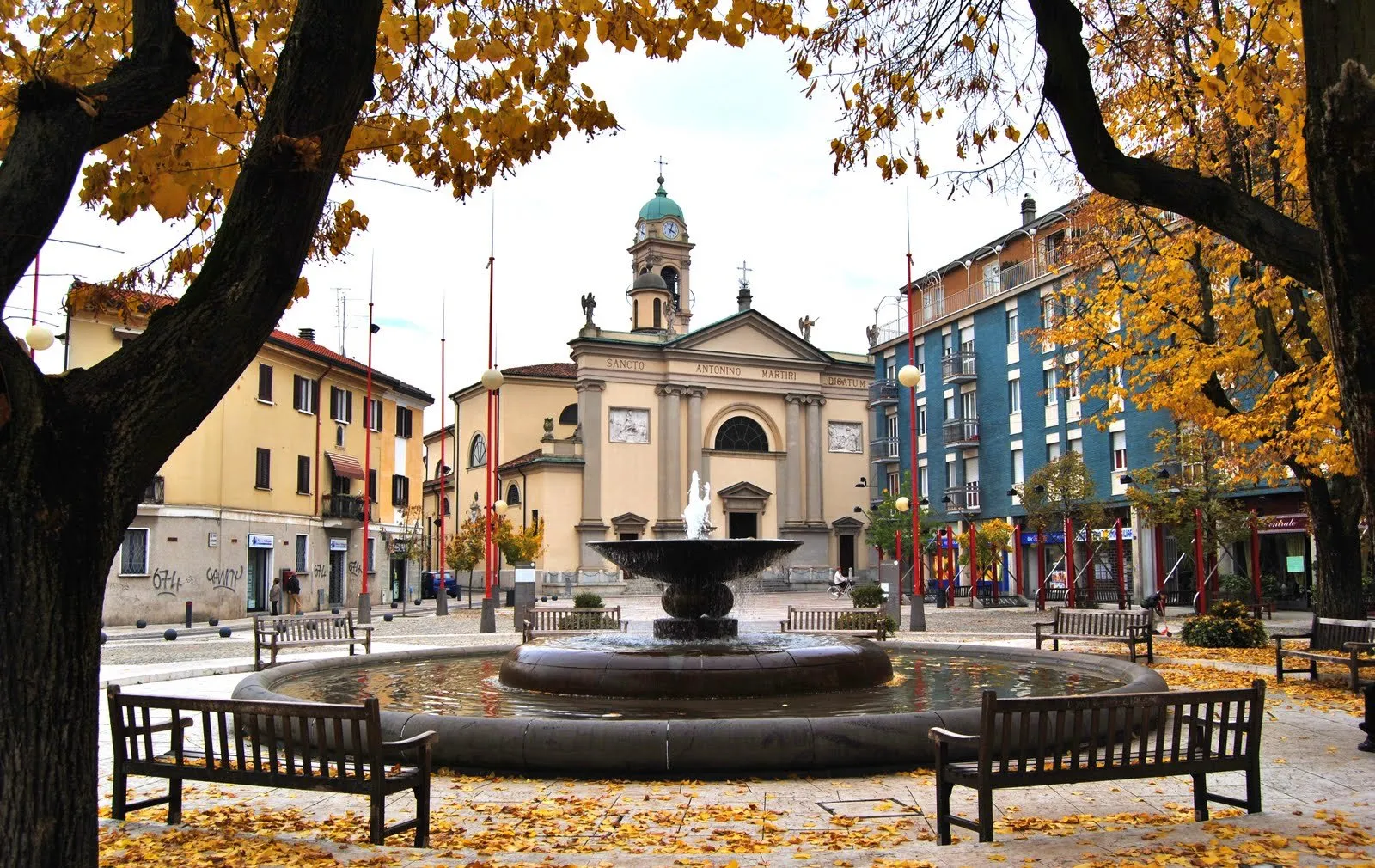 Photo showing: NOVA MILANESE chiesa san antonino martire piazza marconi