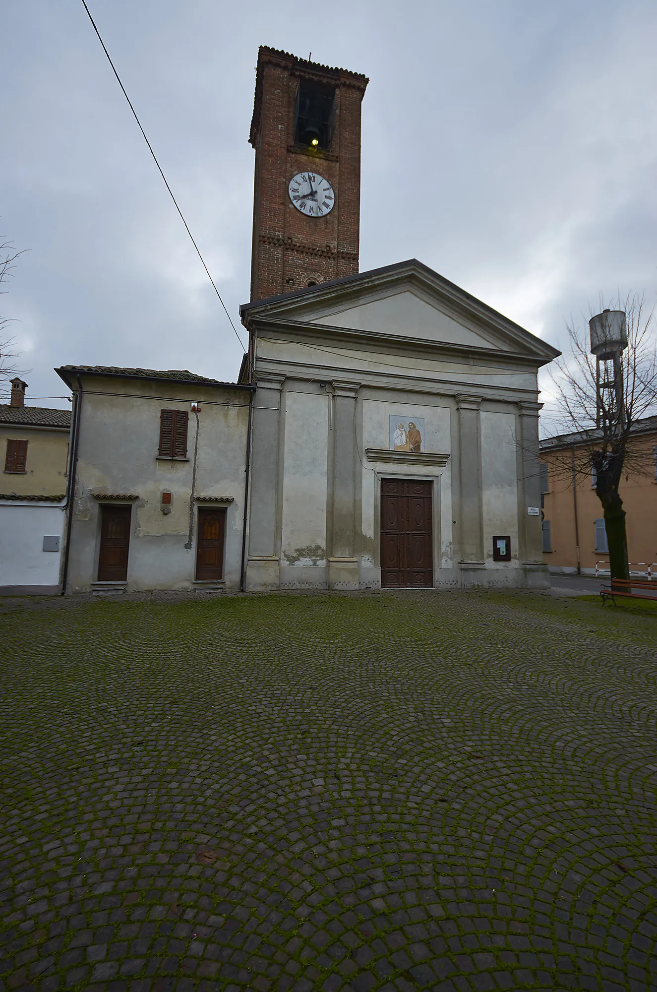Photo showing: Chiesa Santi Pietro e Paolo