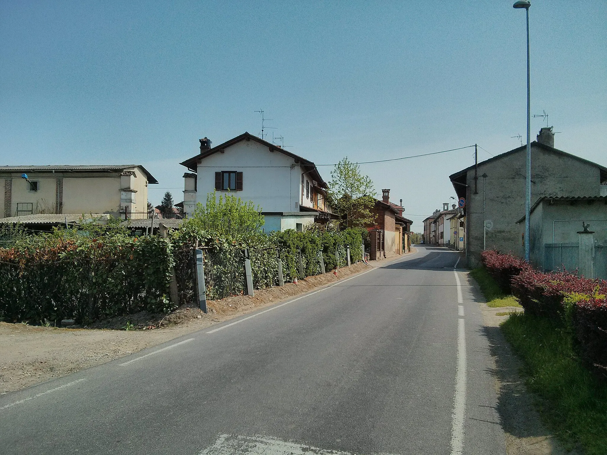 Photo showing: La frazione Ospedaletto del Comune di Linarolo. Sulla via francigena provenendo da San Leonardo