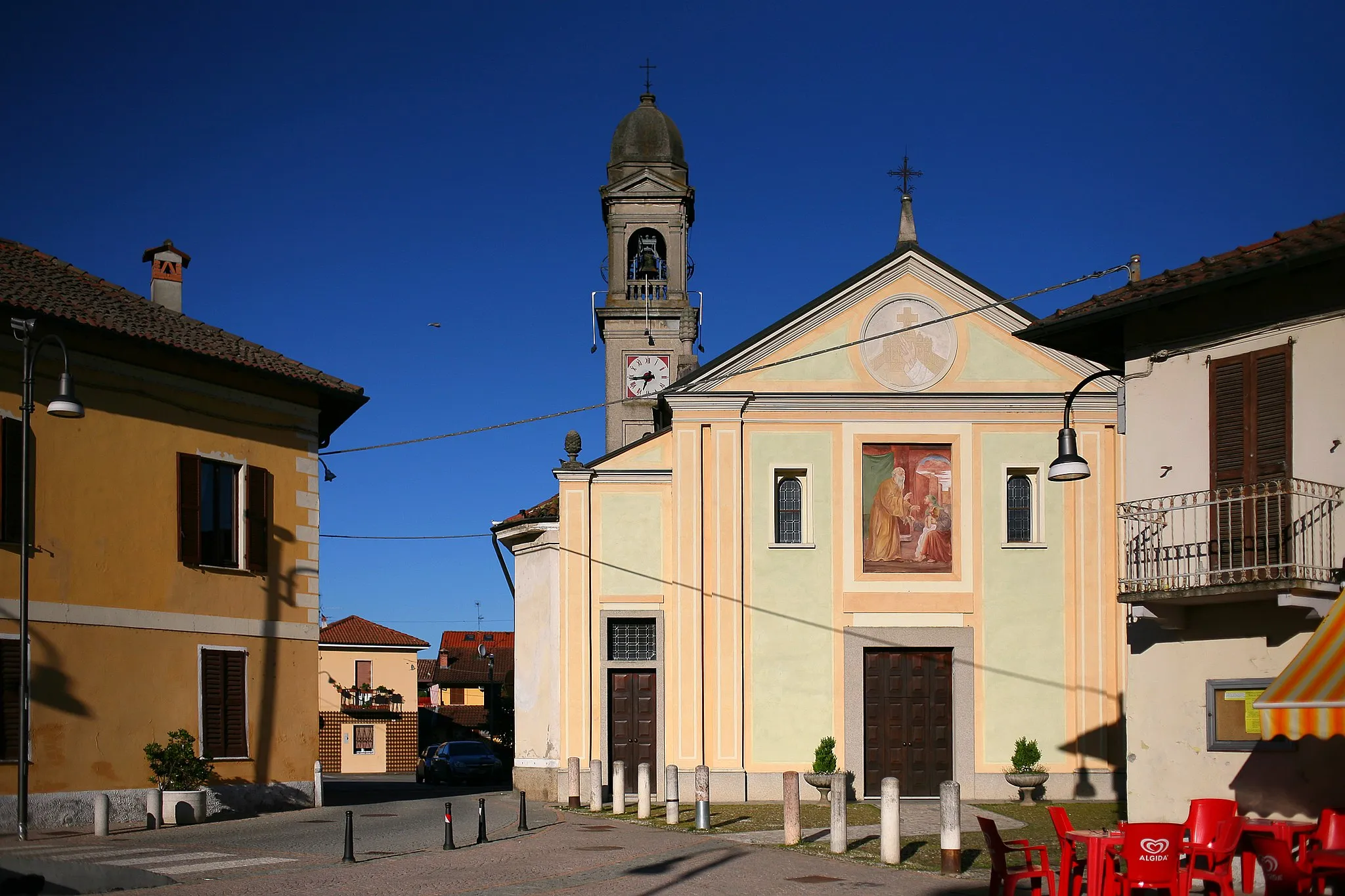 Photo showing: La chiesa parrocchiale di San Biagio a Trovo, Pavia