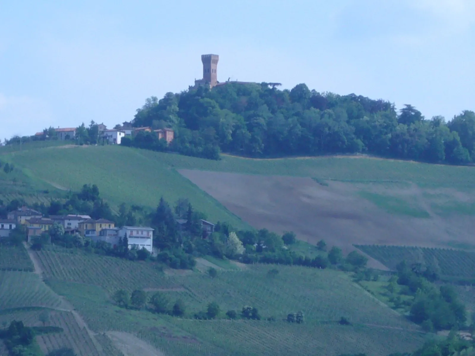 Photo showing: Castello di Cigognola, Pavia, Italia