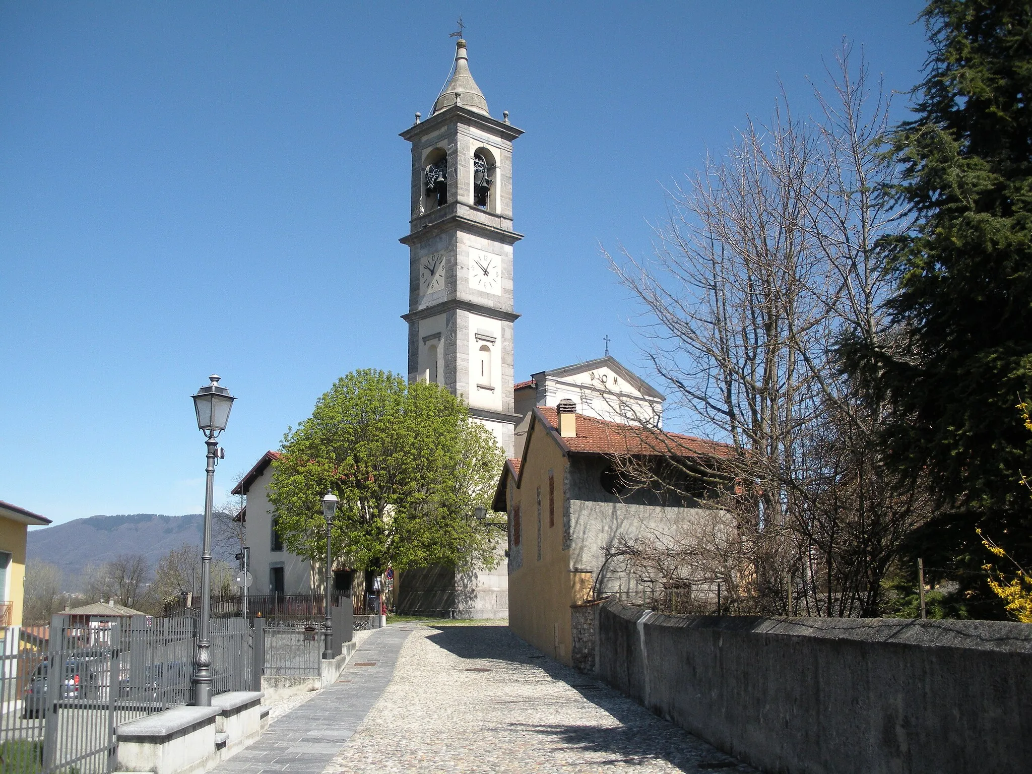 Photo showing: Veduta dal campanile di Inarzo