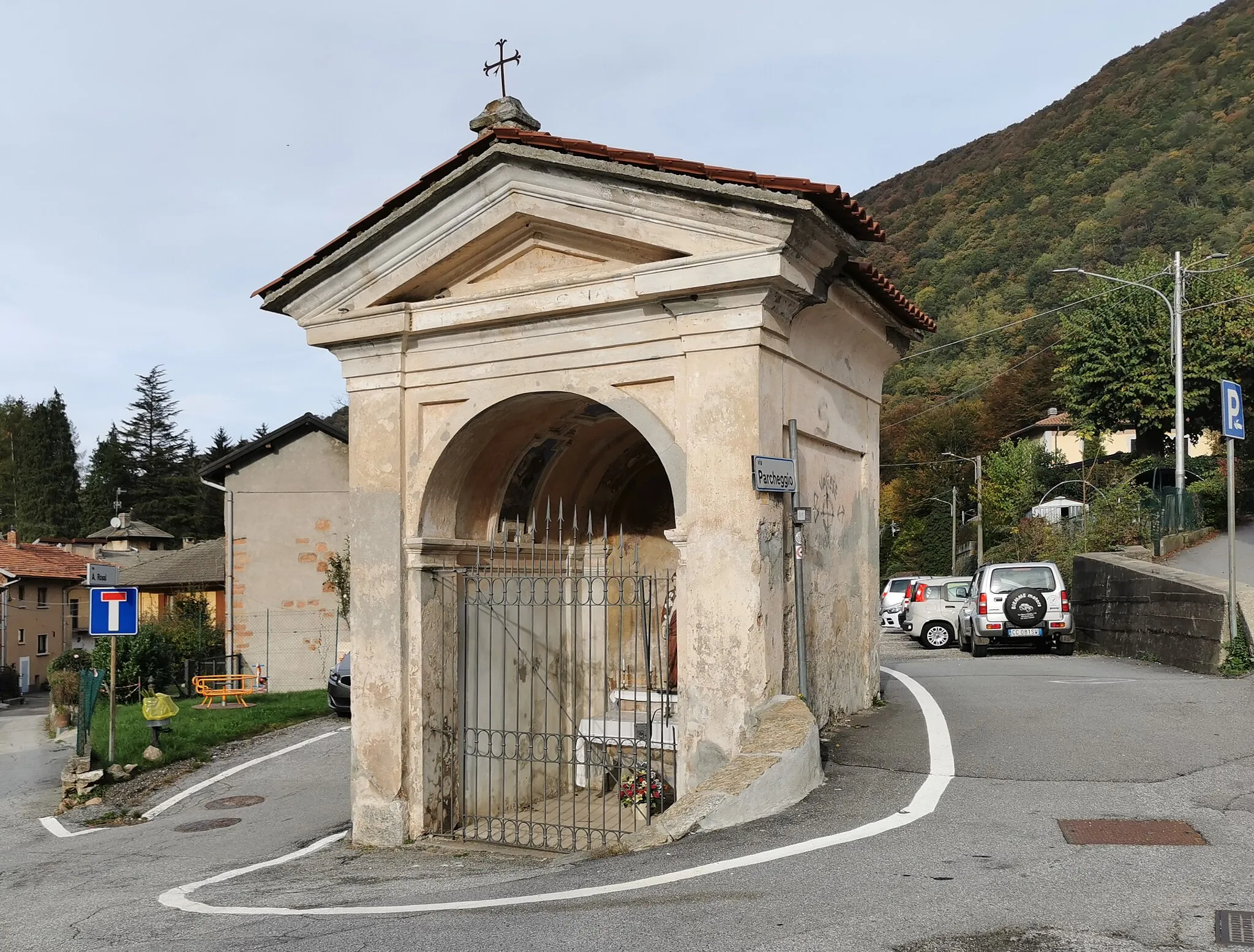 Photo showing: Cappelletta di San Giuseppe, a Ganna (Valganna)