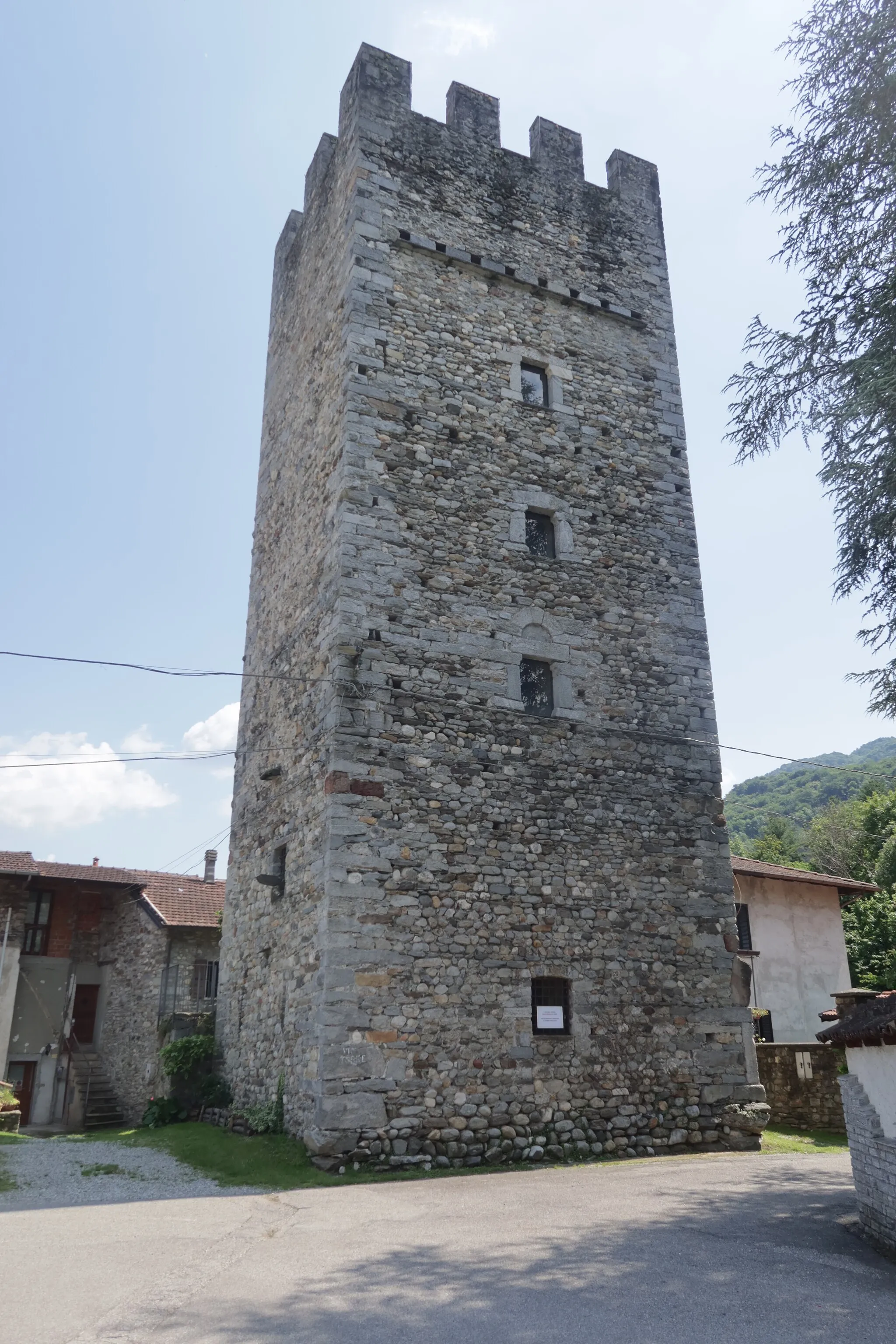 Photo showing: Mesenzana Torre