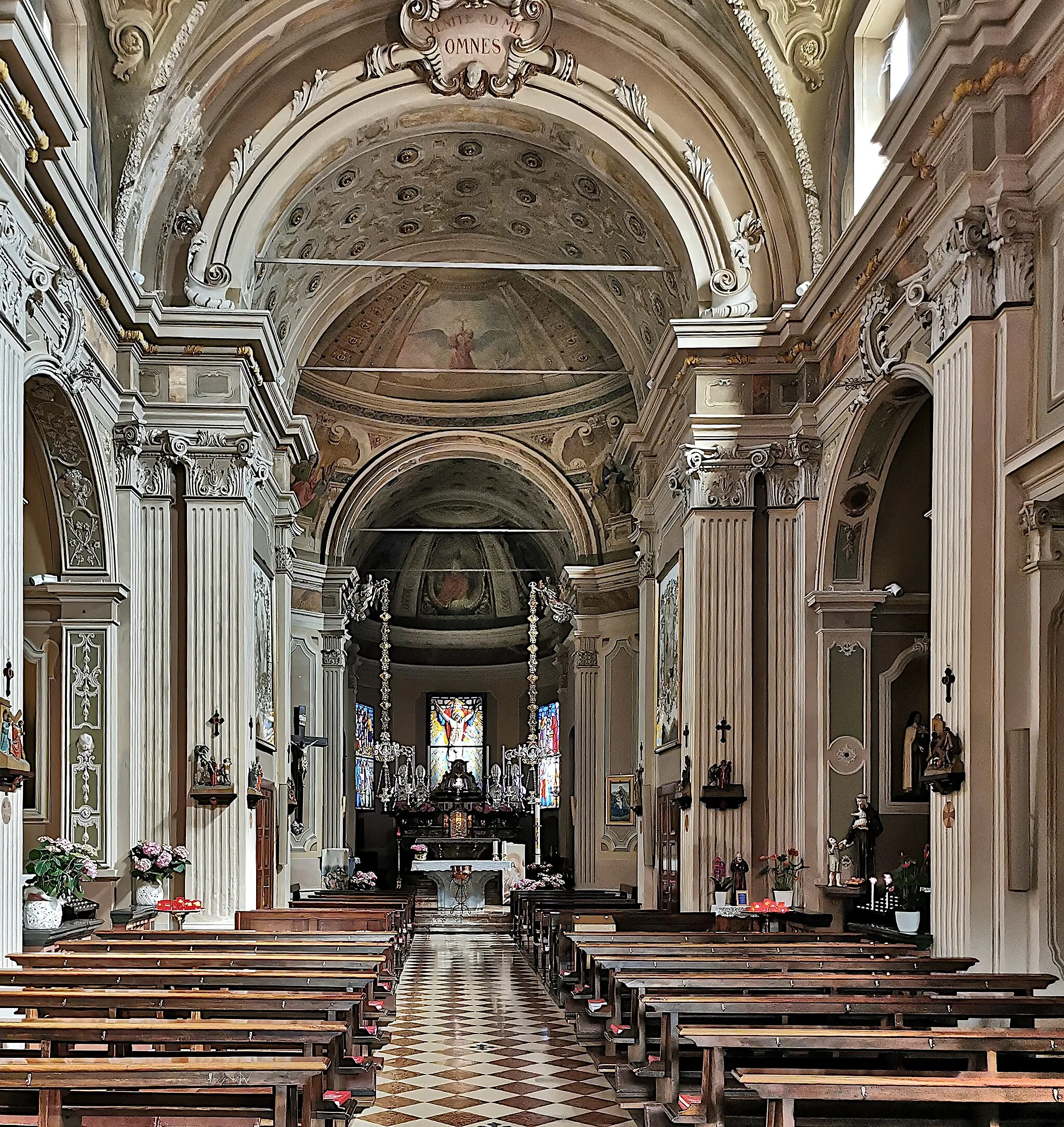 Photo showing: Dettaglio dell'interno della Chiesa di San Giulio a Cugliate (comune di Cugliate Fabiasco)
