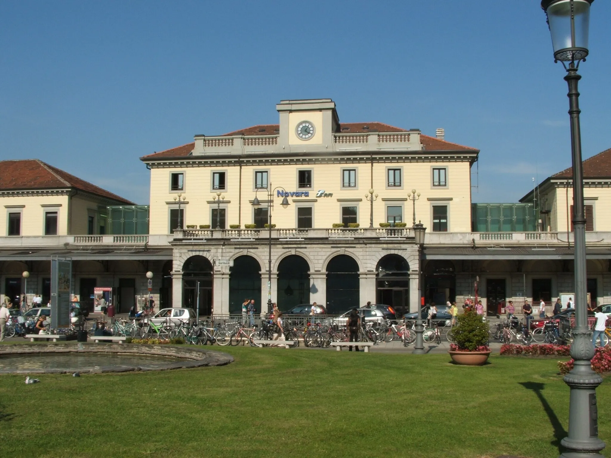 Photo showing: La stazione ferroviaria di Novara, Piemonte, Italia.