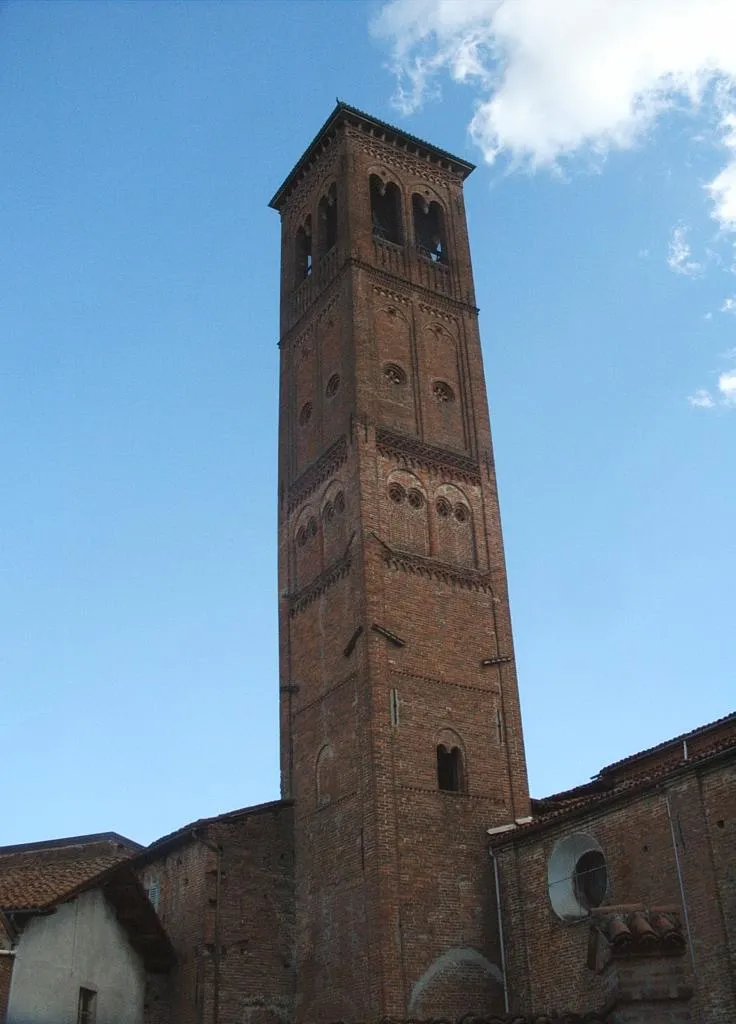 Photo showing: Campanile della chiesa di San Martino