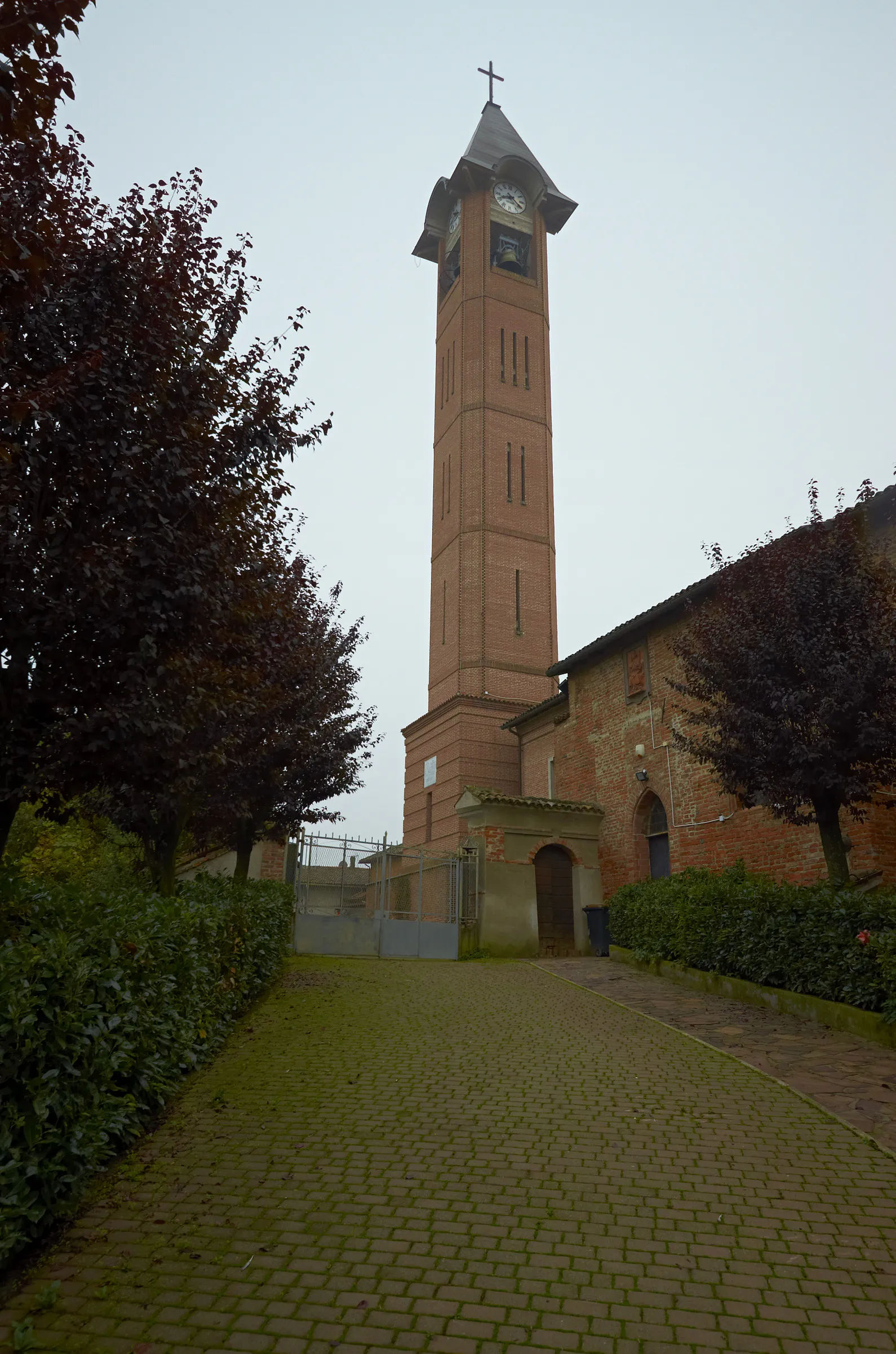 Photo showing: Campanile