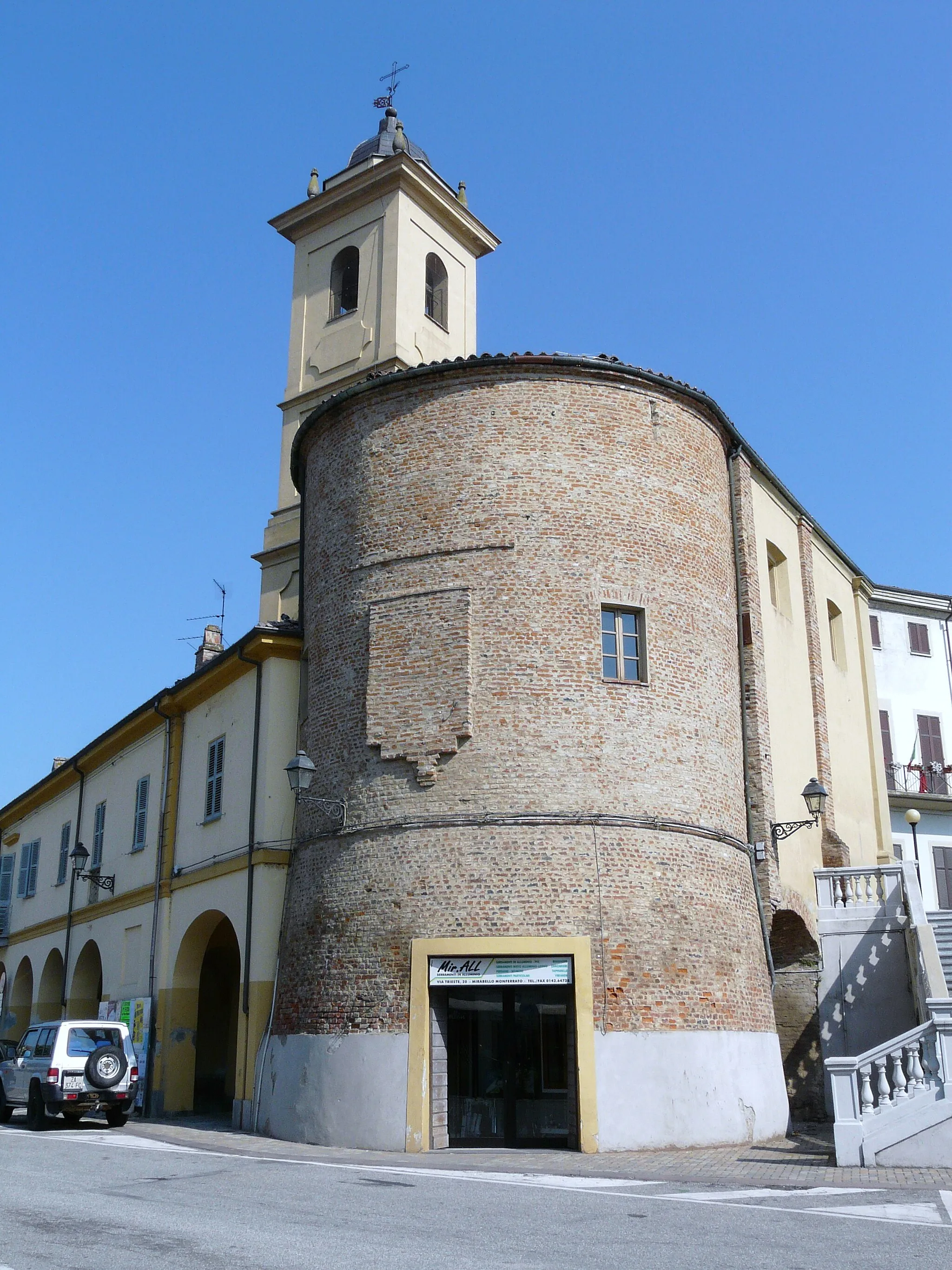 Photo showing: Chiesa di San Michele Arcangelo, Mirabello Monferrato, Piemonte, Italia