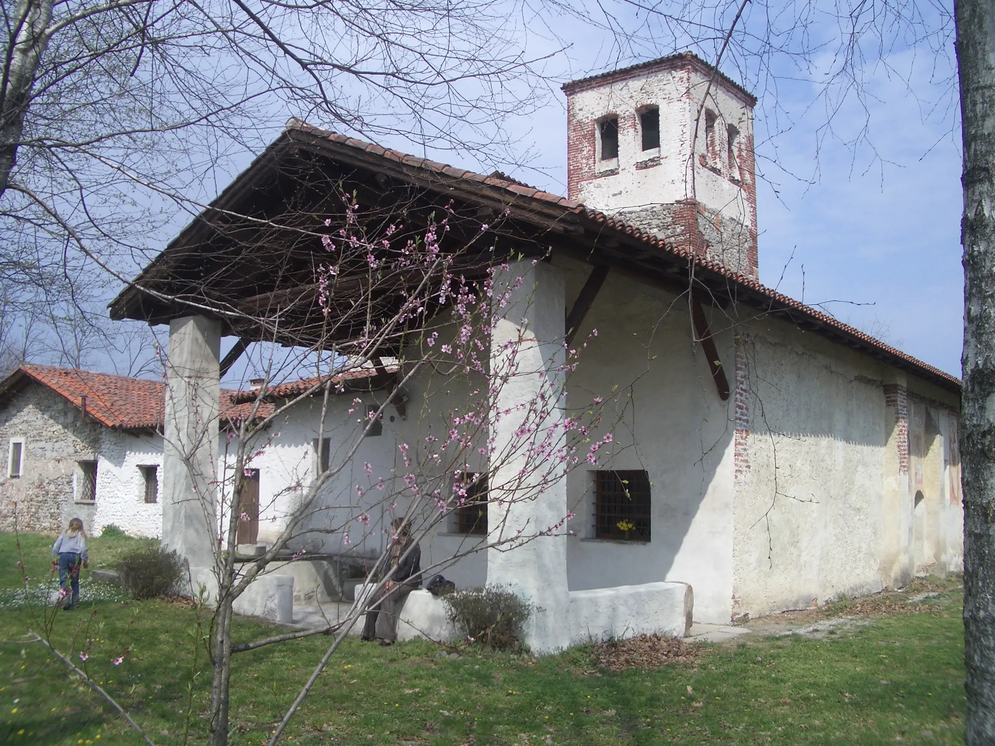 Photo showing: Momo (NO), the oratory dedicated to Holy Trinity, XI century