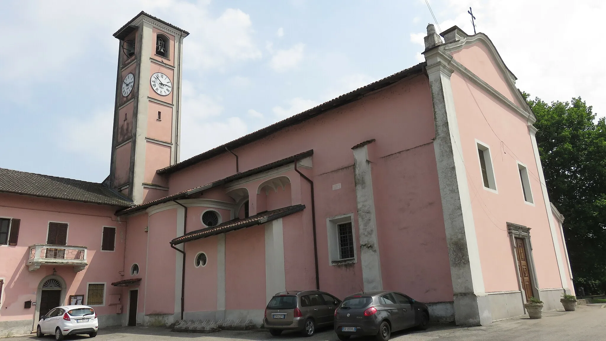 Photo showing: Landiona Chiesa dei Santi Pietro e Paolo