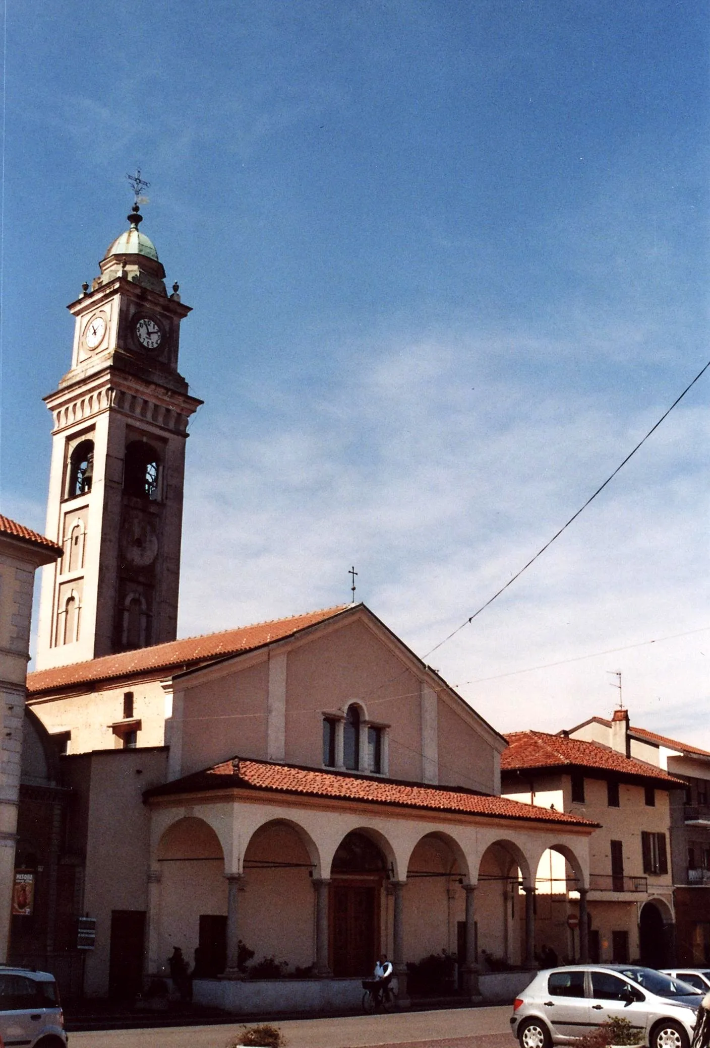 Photo showing: Fara Novarese (NO), Parrocchiale dei Santi Fabiano e Sebastiano, facciata