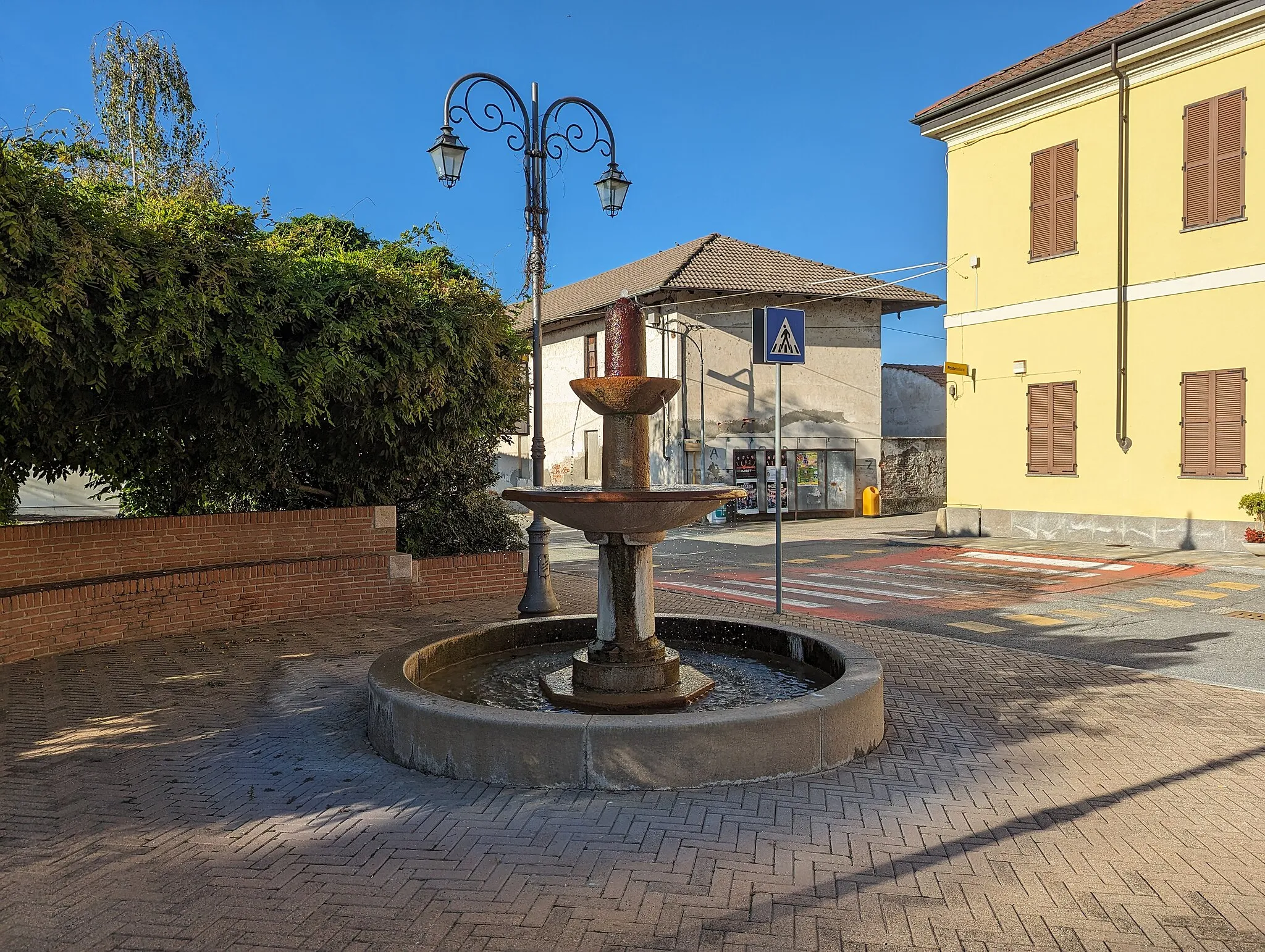 Photo showing: fountain in Balocco