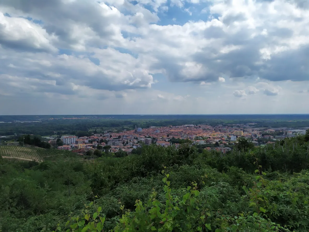 Photo showing: Panorama di Gattinara dalle colline