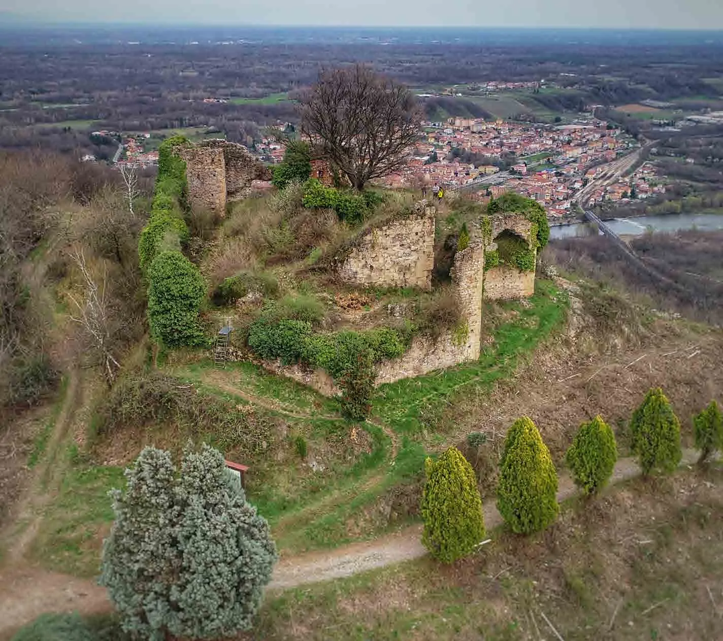 Photo showing: Fotografia scattata dal drone del Castello di San Lorenzo di Gattinara
