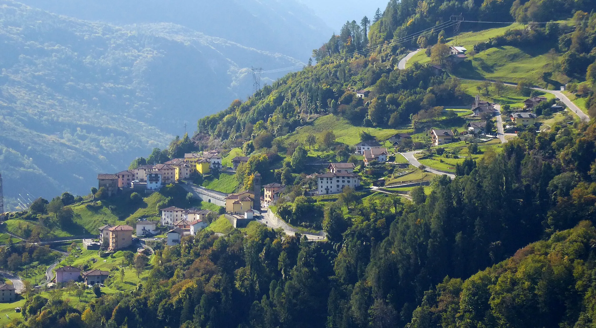 Photo showing: Prezzo (Pieve di Bono-Prezzo) as seen from Praso (Valdaone), Trentino, Italy