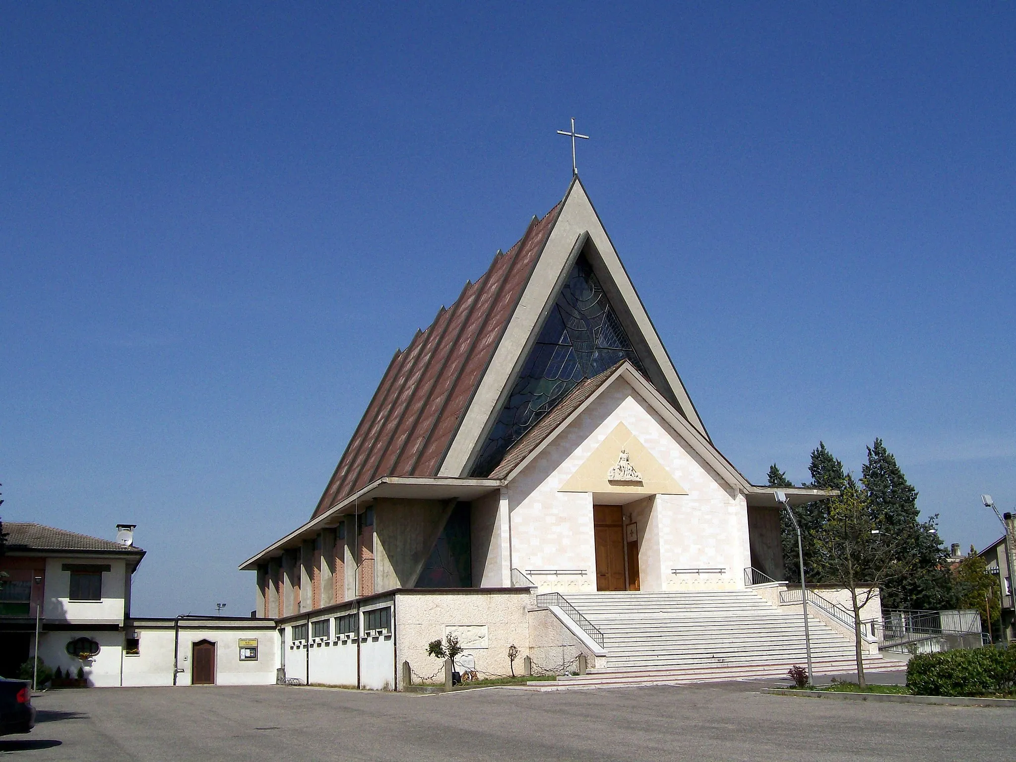 Photo showing: Chiesa parrocchiale di Correzzo (VR).